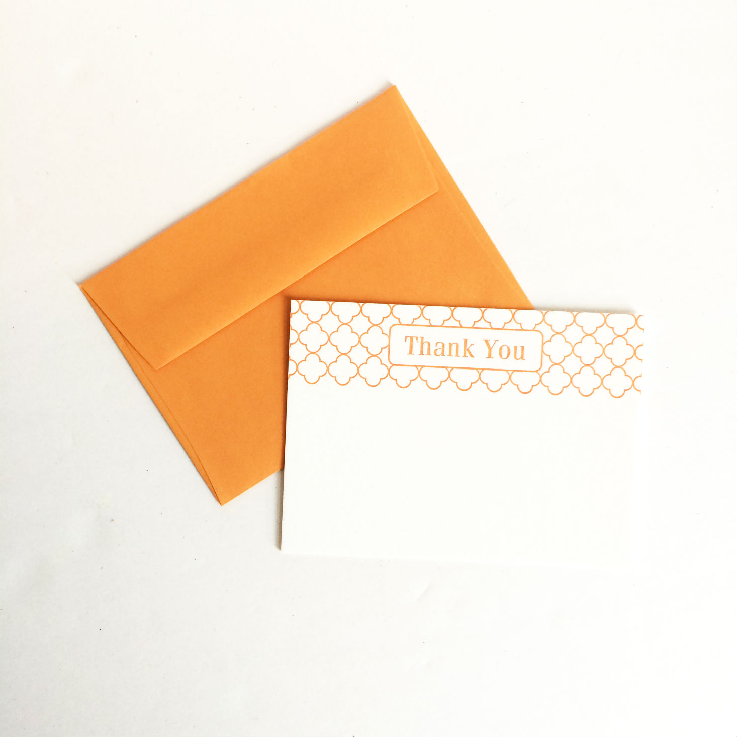 See what's inside the October 2016 Idea Chic Stationery Box Set in our review!