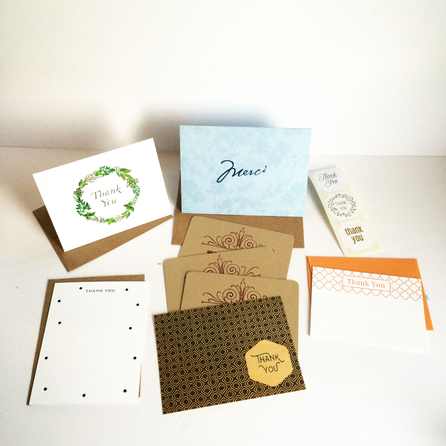 See what's inside the October 2016 Idea Chic Stationery Box Set in our review!