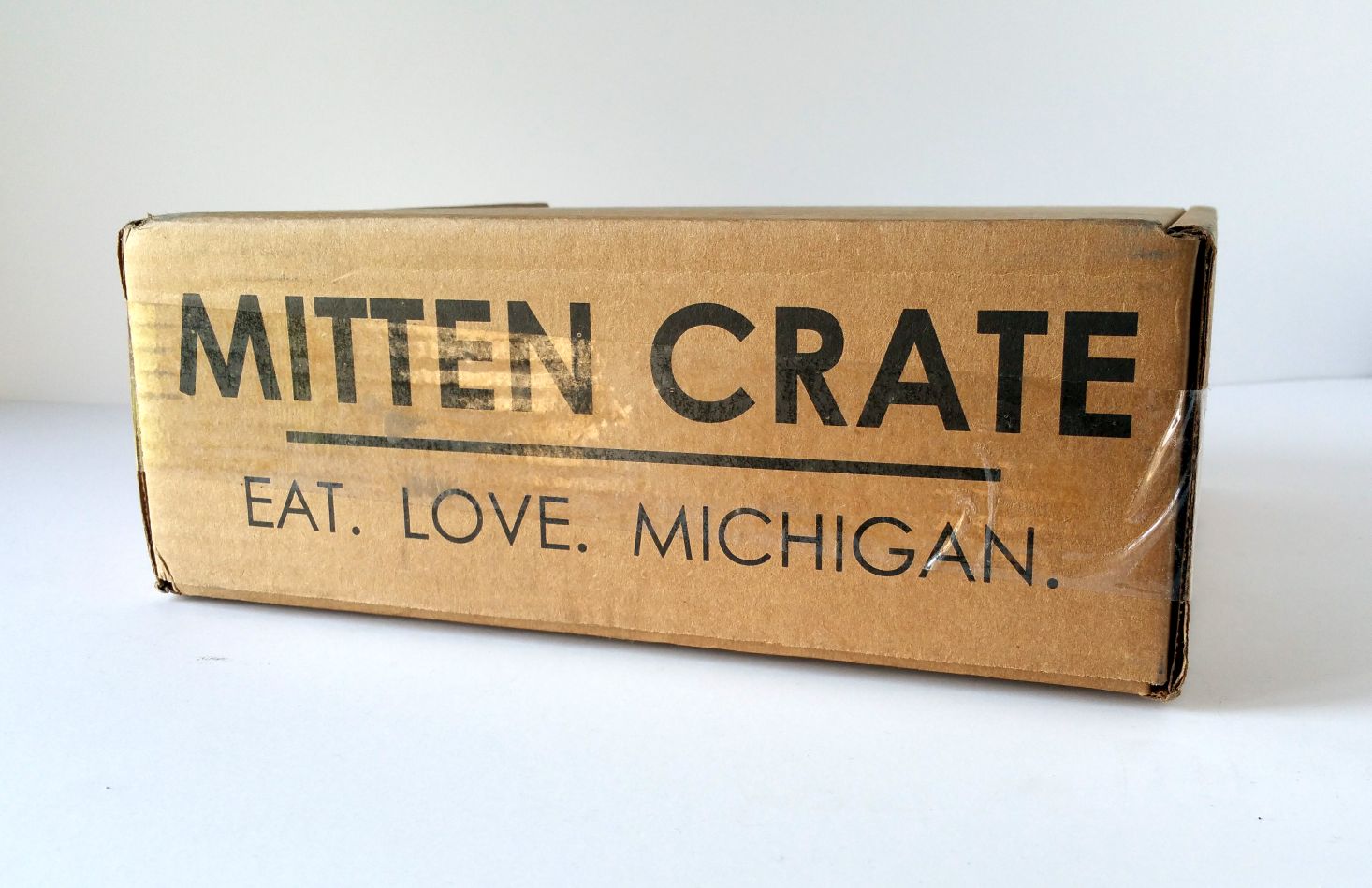 mitten-crate-november-2016-box