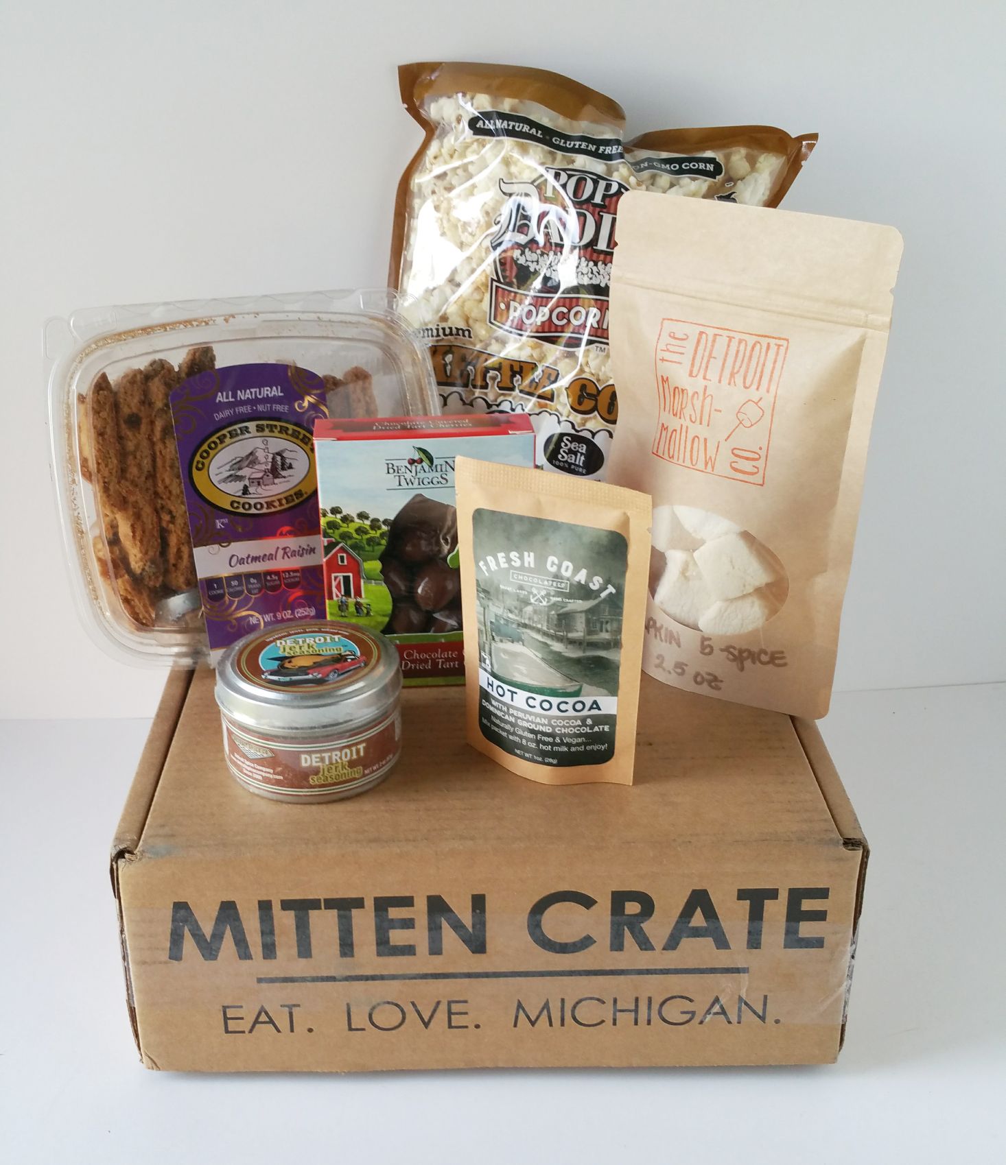 mitten-crate-november-2016-review