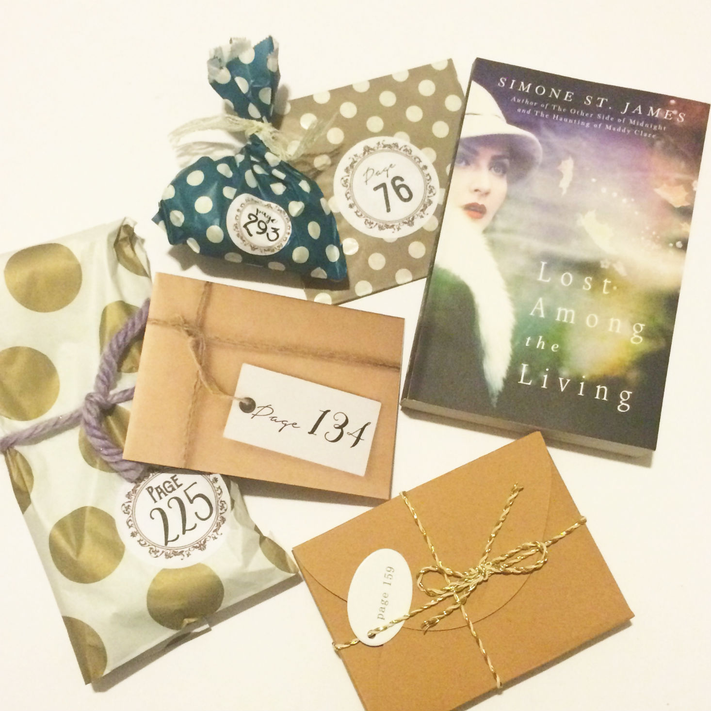Read our review of the October 2016 Once Upon a Book Club box!