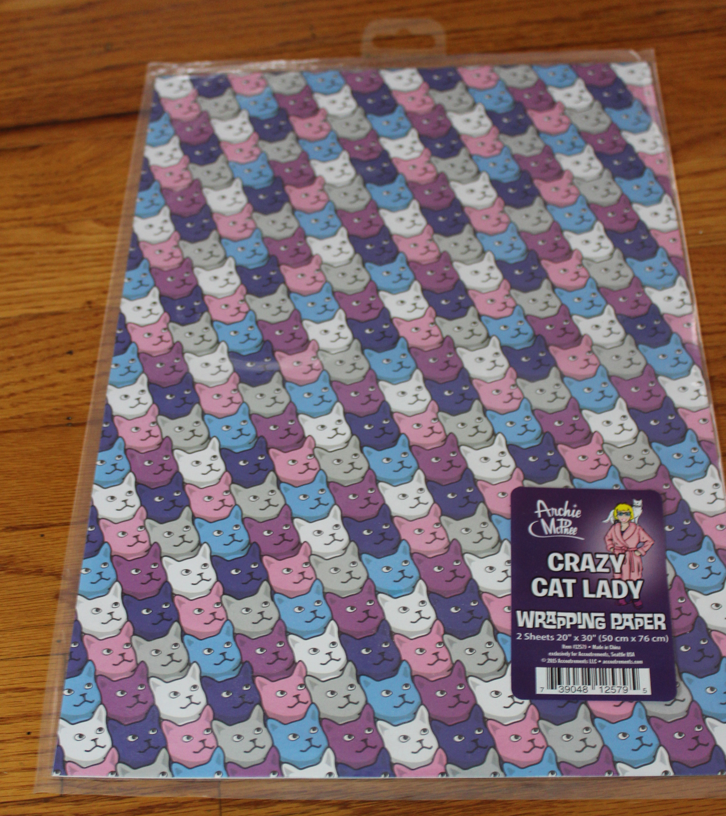 purr-packs-november-2016-wrapping-paper