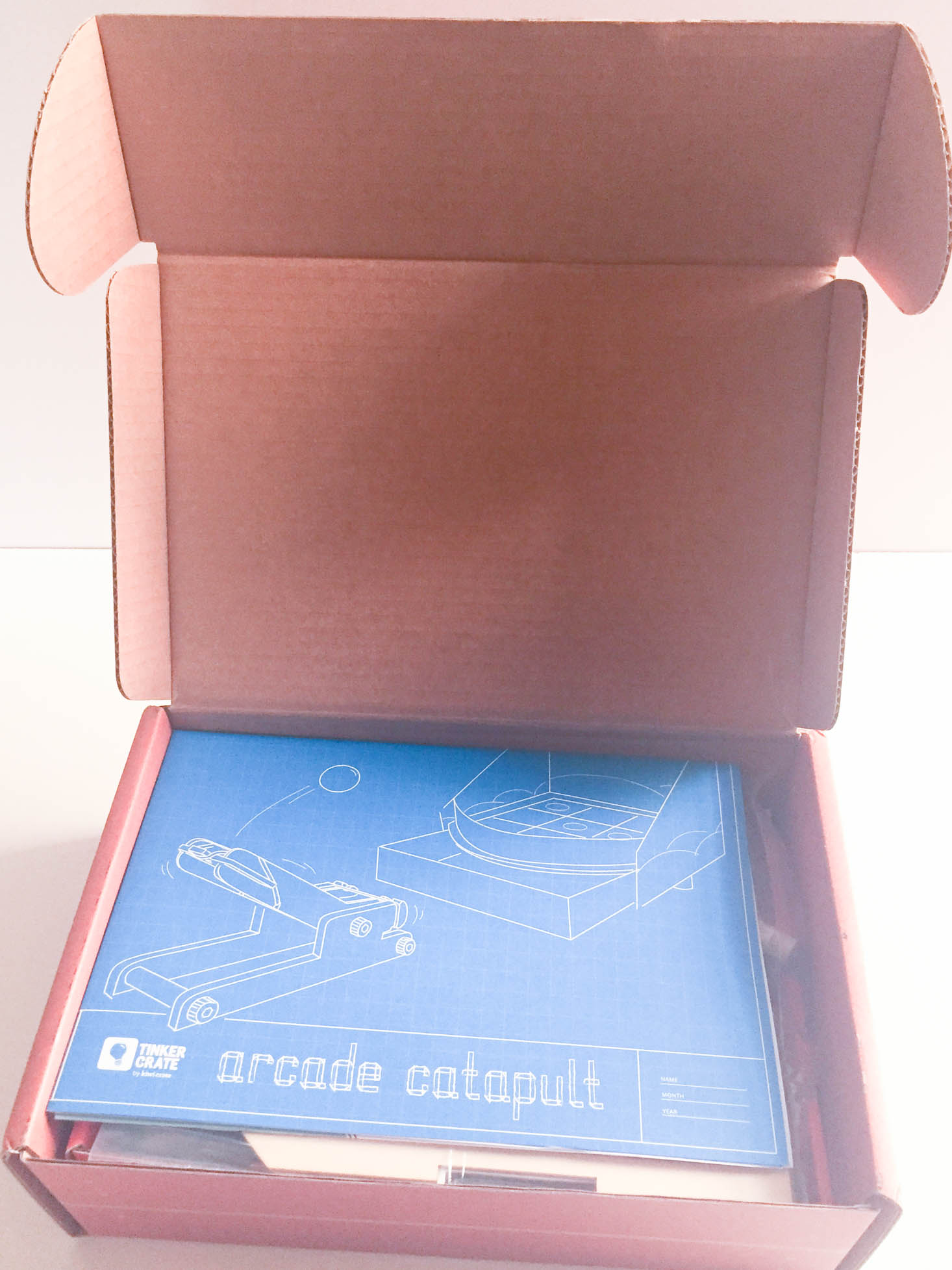 tinker-crate-november-2016-box-inside