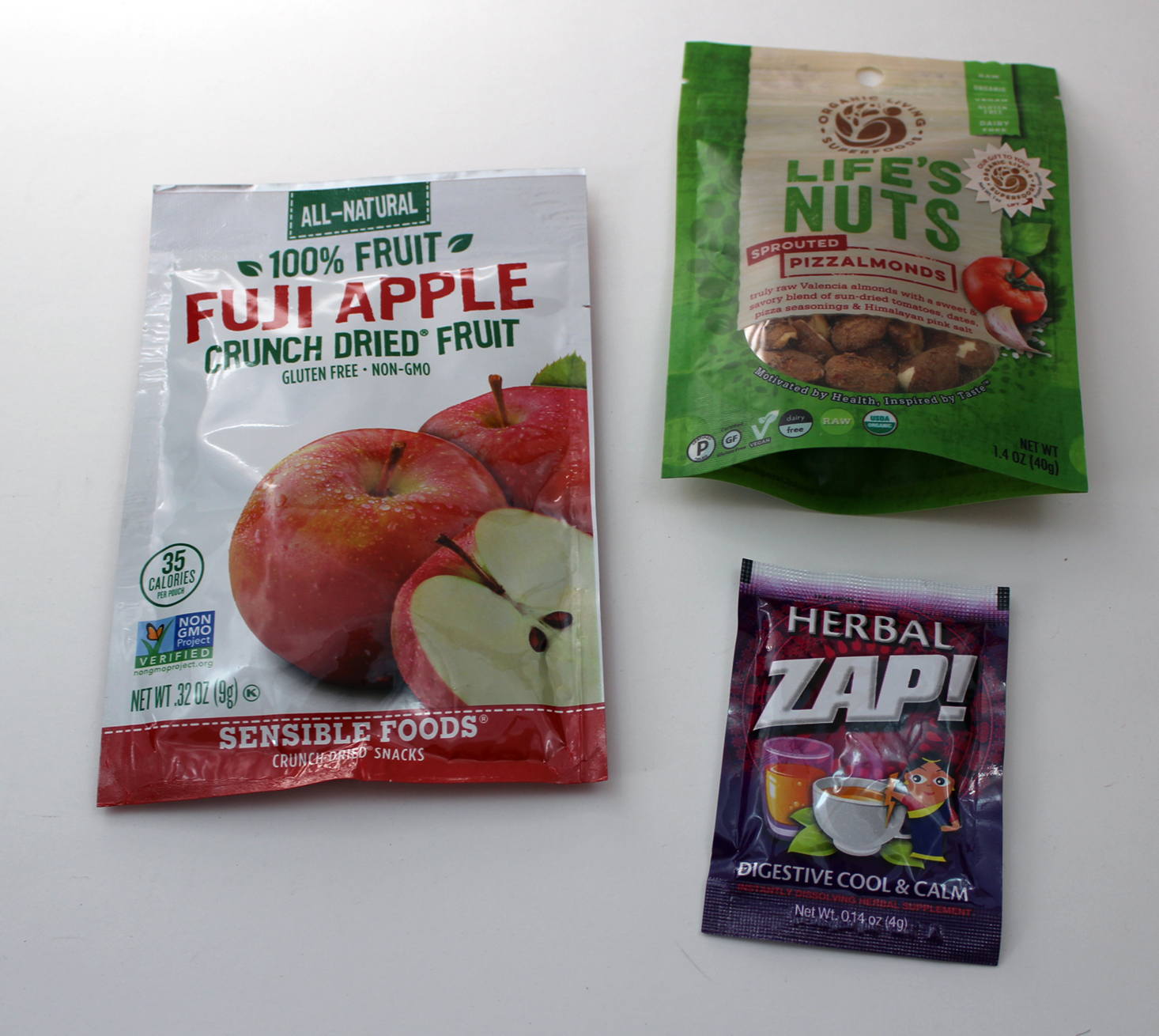 vegan-cuts-snack-november-2016-apples