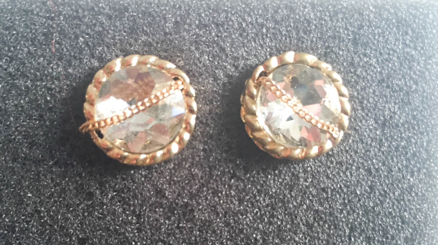 wantable-accessories-november-2016-earrings-3