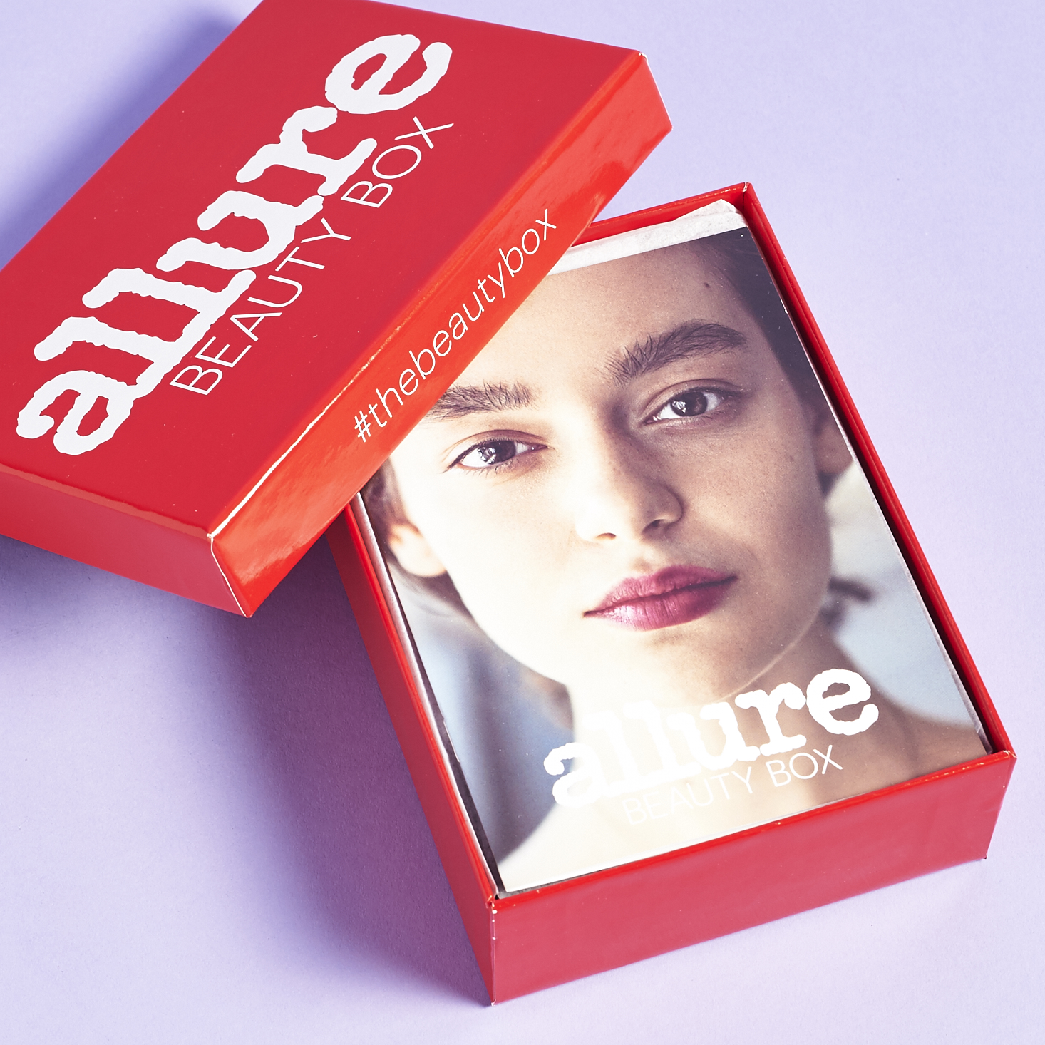 allure-beauty-box-december-2016-0002