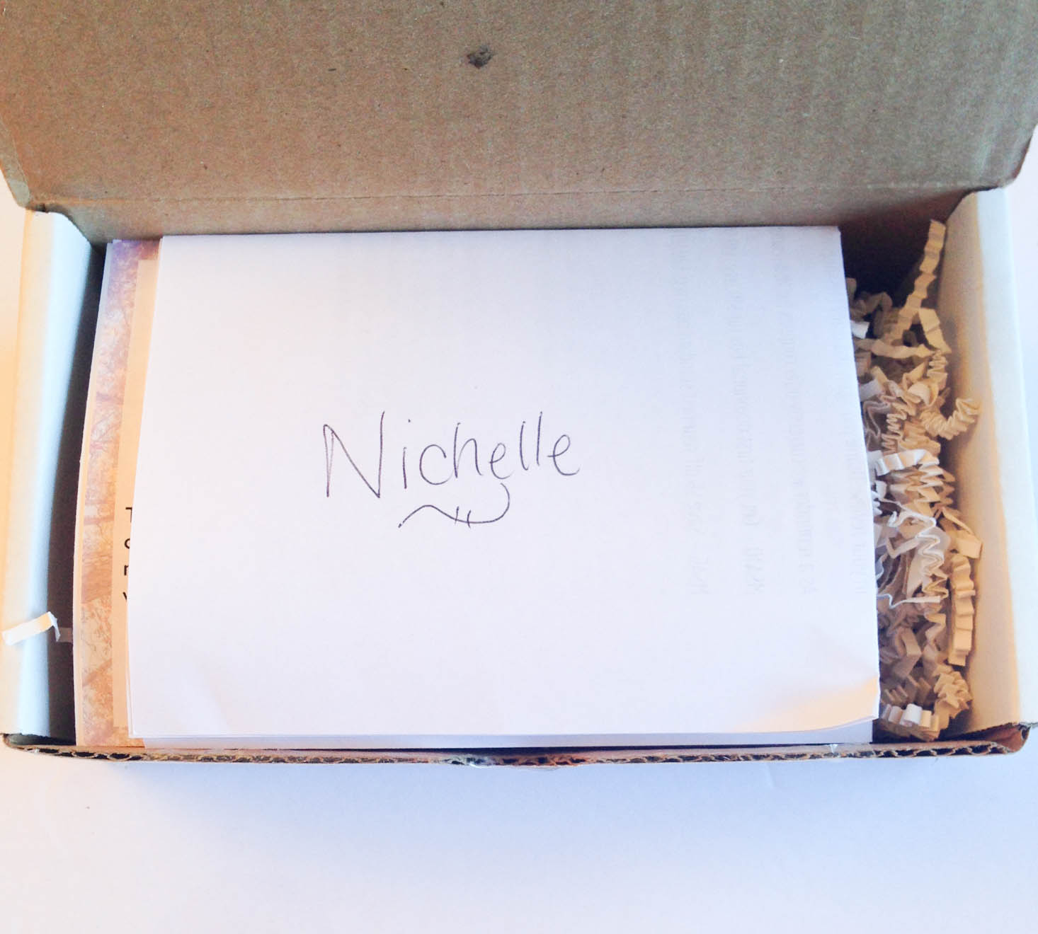 bloom-abundant-mini-november-2016-inside-box