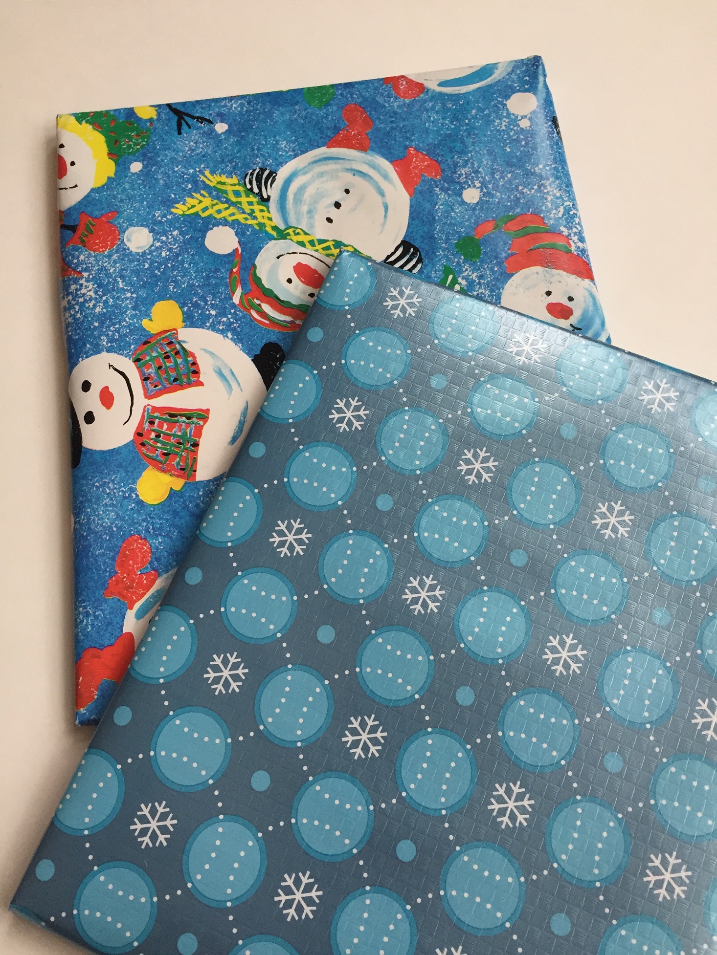 lil-bear-book-club-december-2016-wrapped