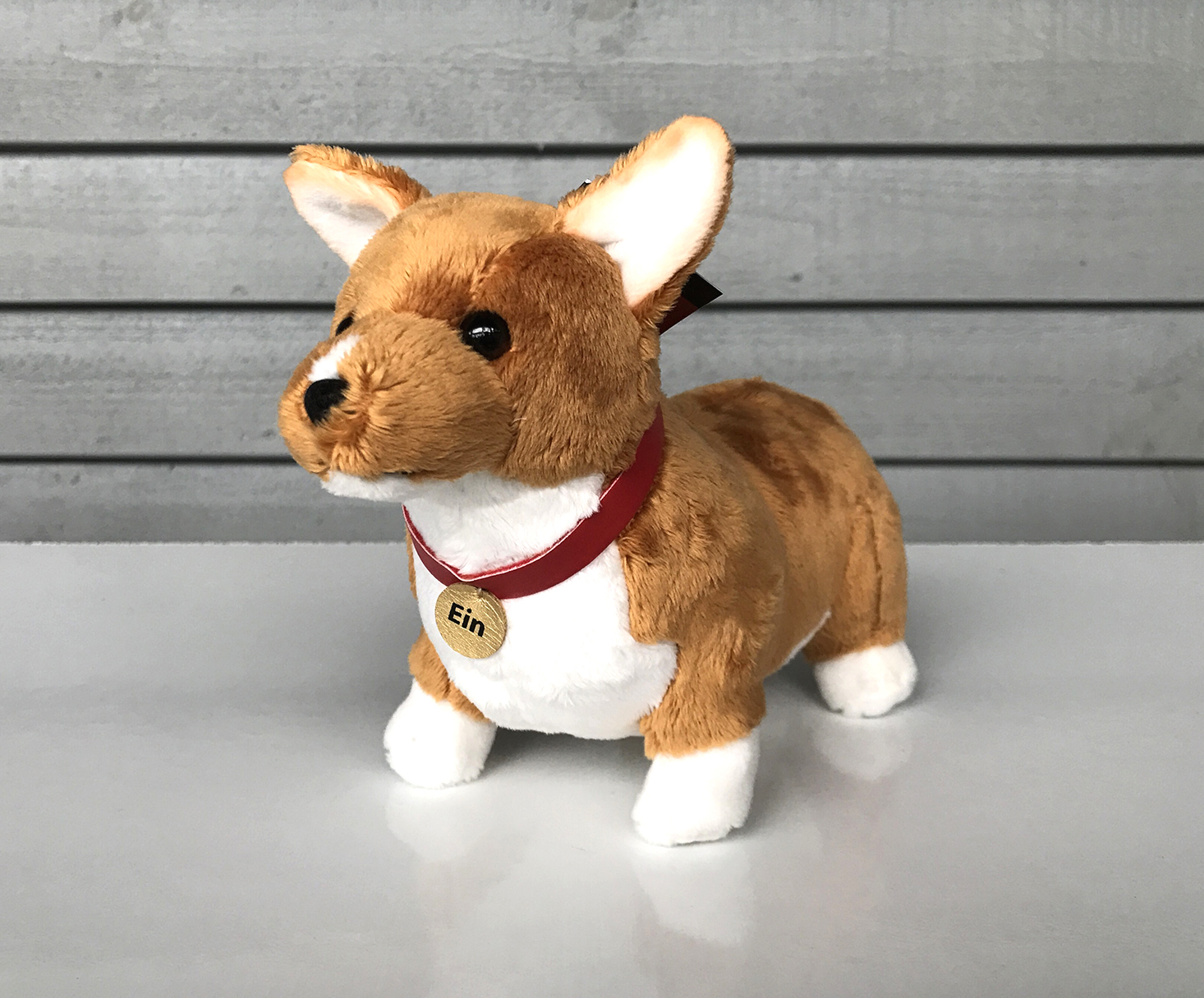 loot-anime-december-2016-ein-plush