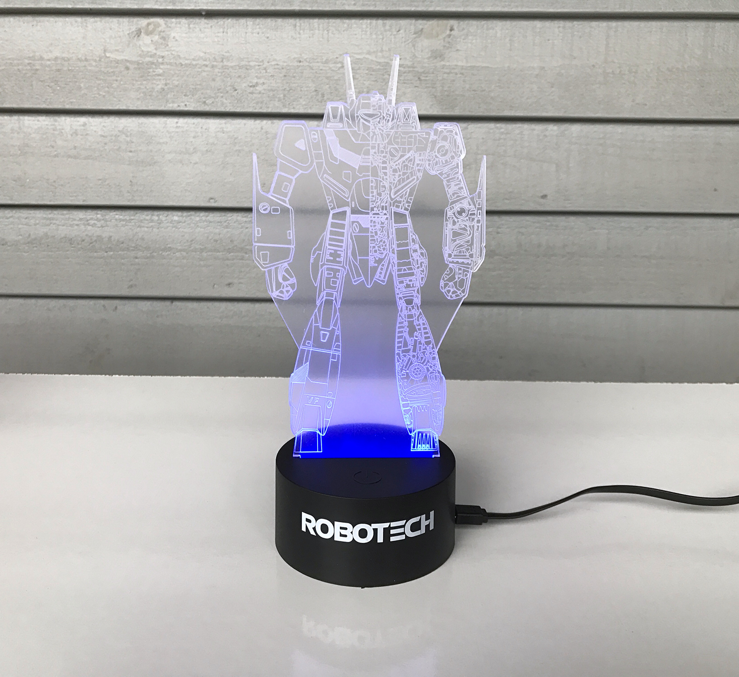 loot-anime-december-2016-led-light-blue