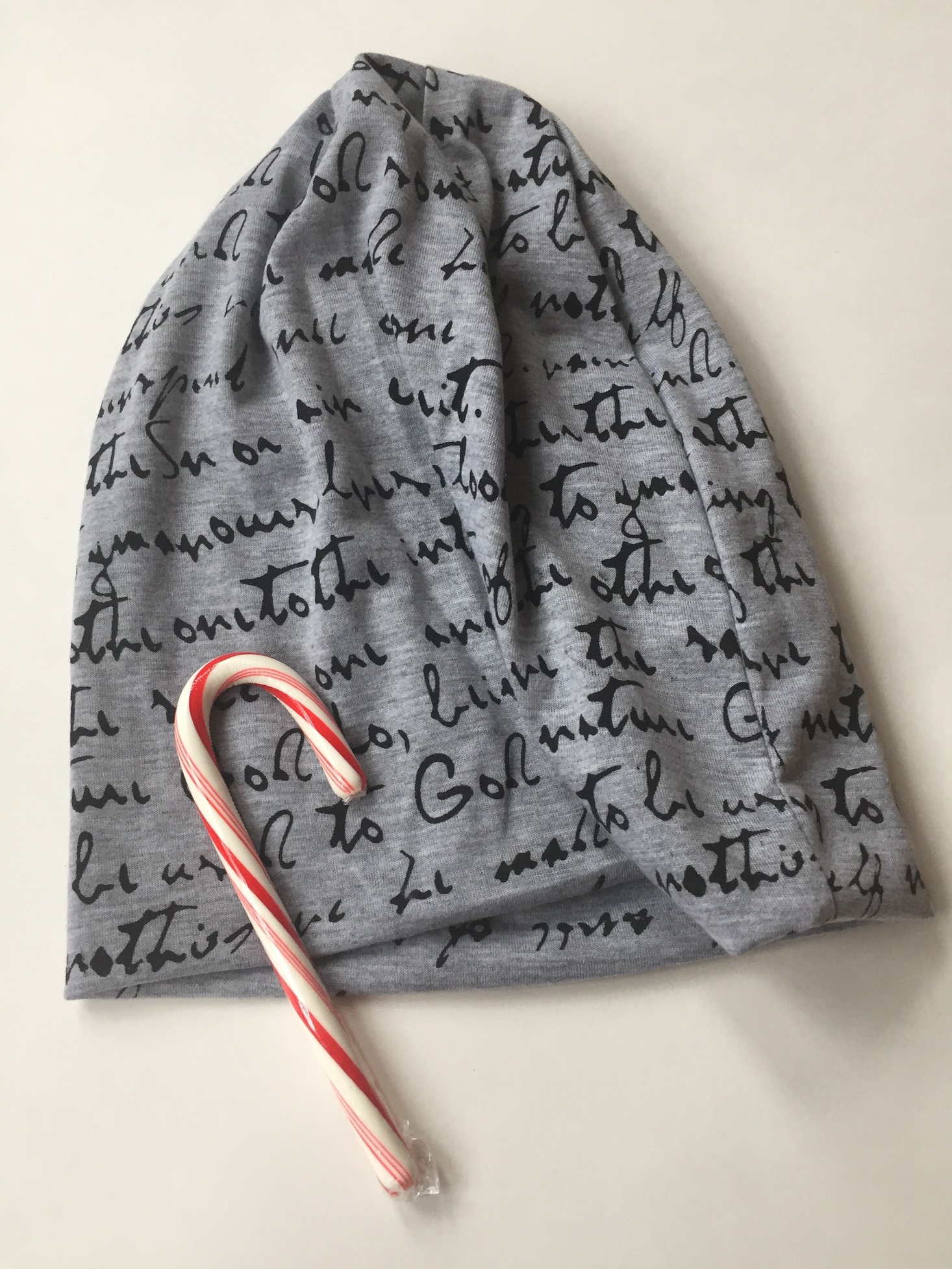 once-upon-a-bookcase_december-2016-hat