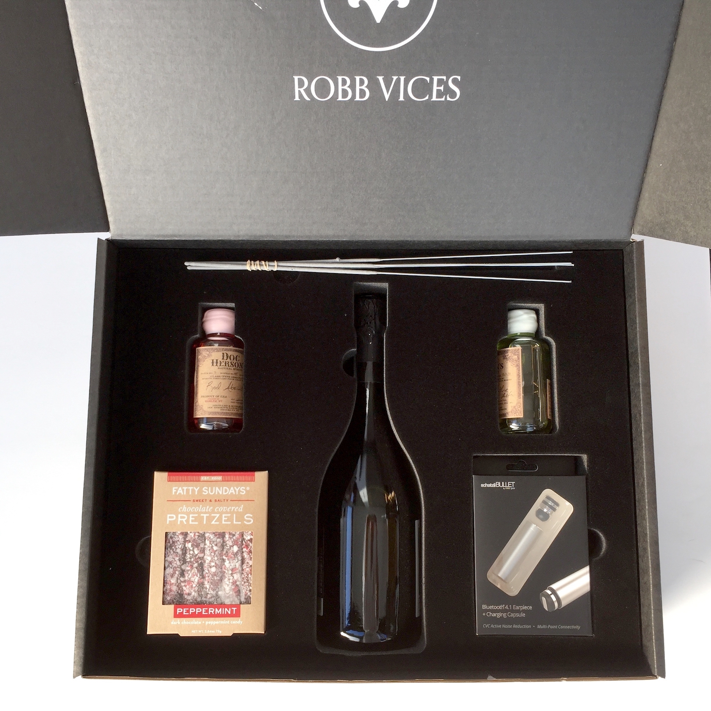 robb-vices-december-2016-box-inside