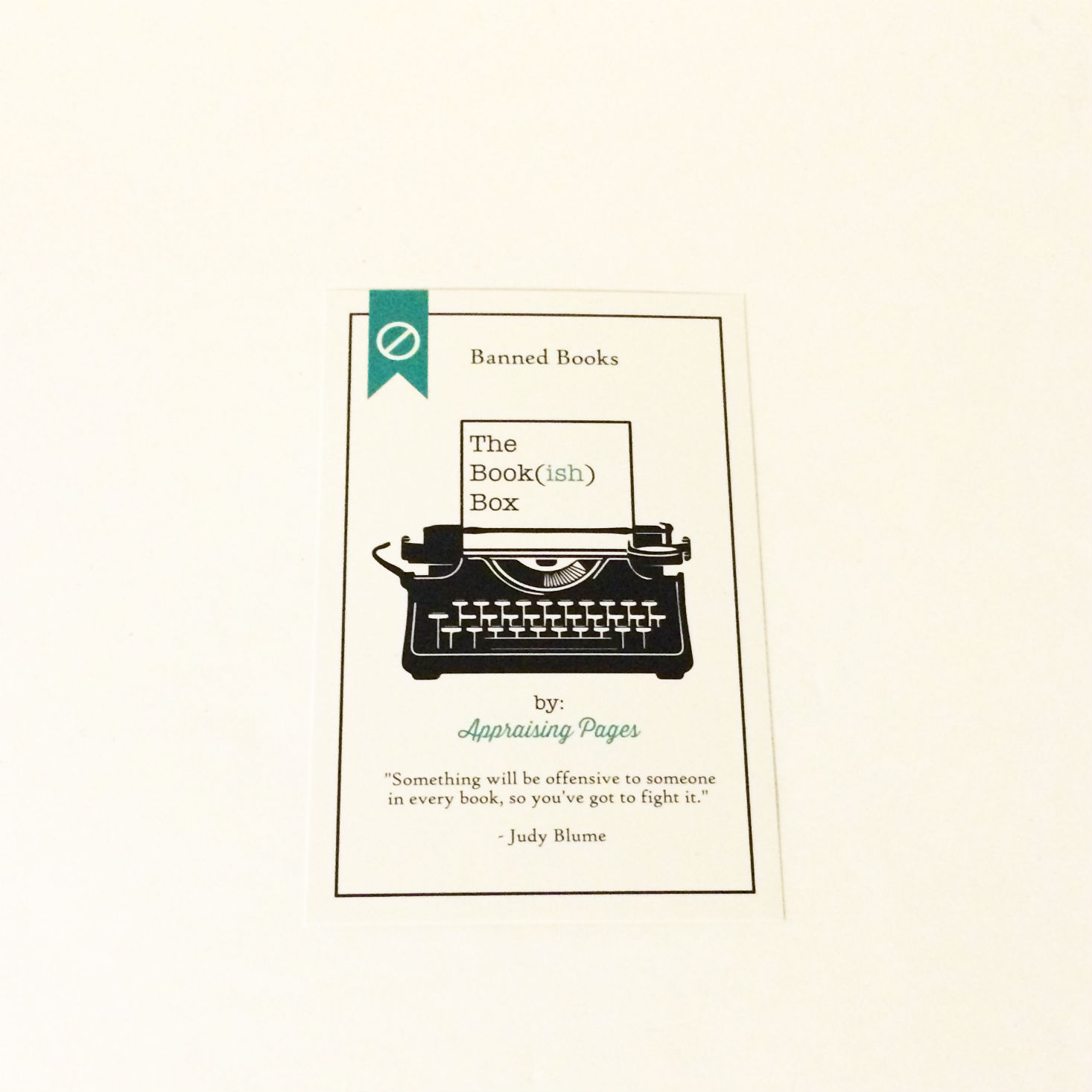 Read our review of the November 2016 Bookish Box!