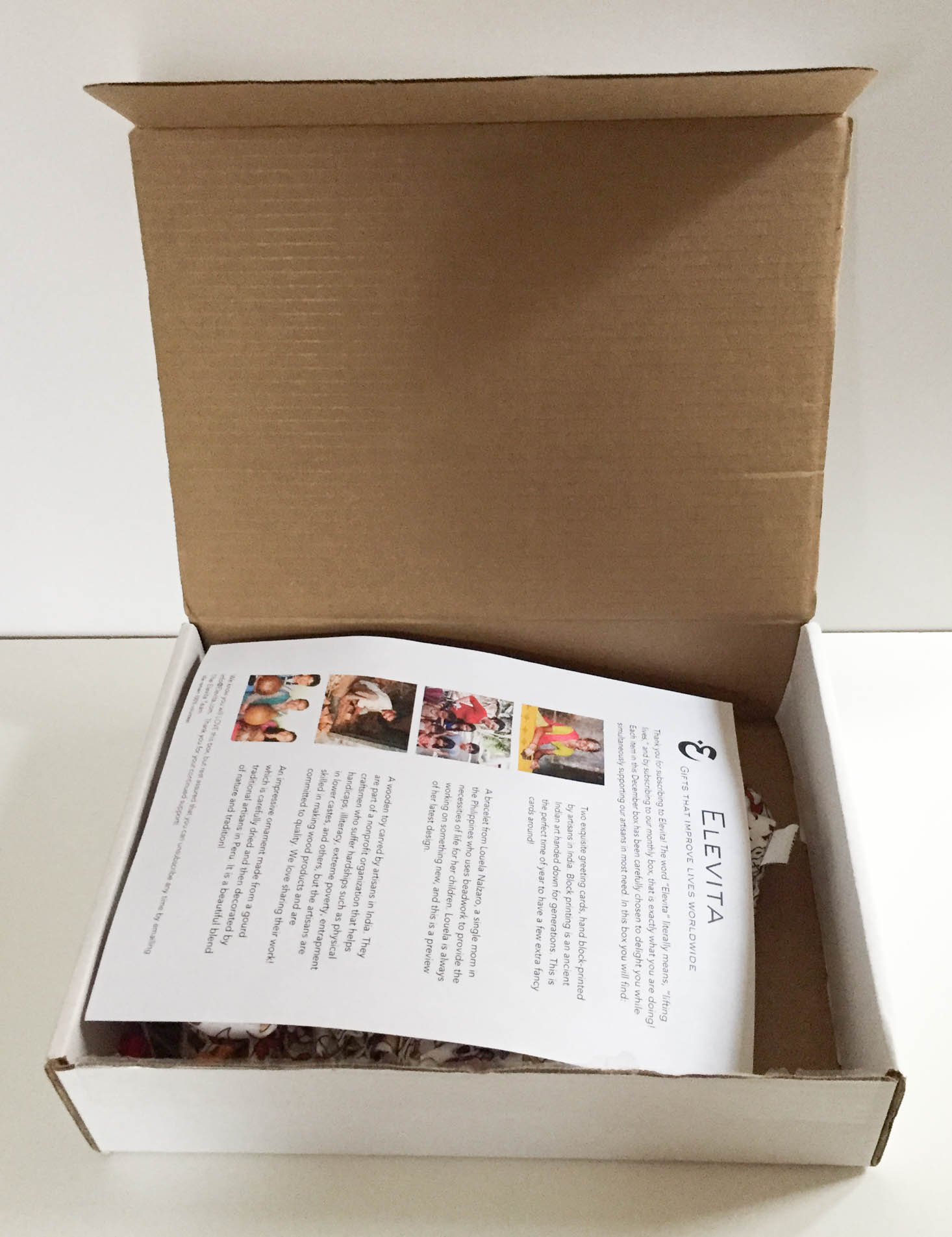 elevita-december-2016-box-inside