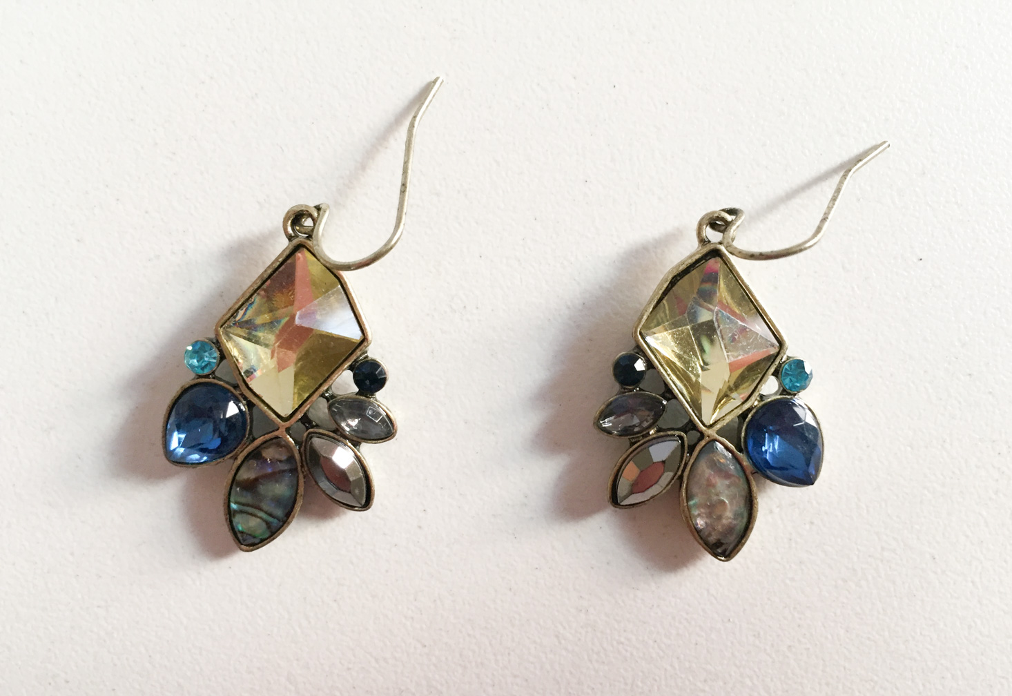 peaches-and-petals-december-2016-earrings