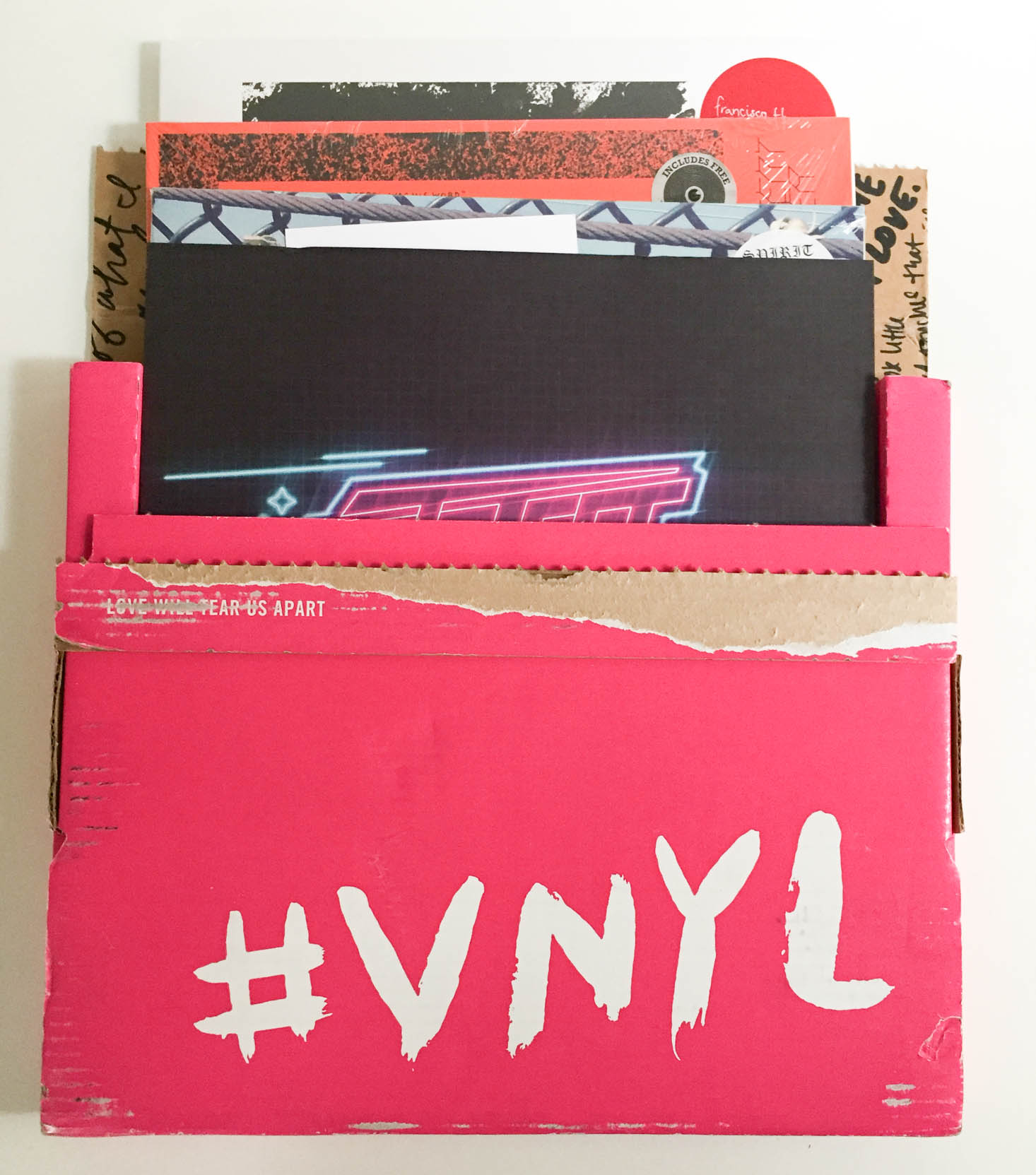 vnyl-november-2016-box-inside