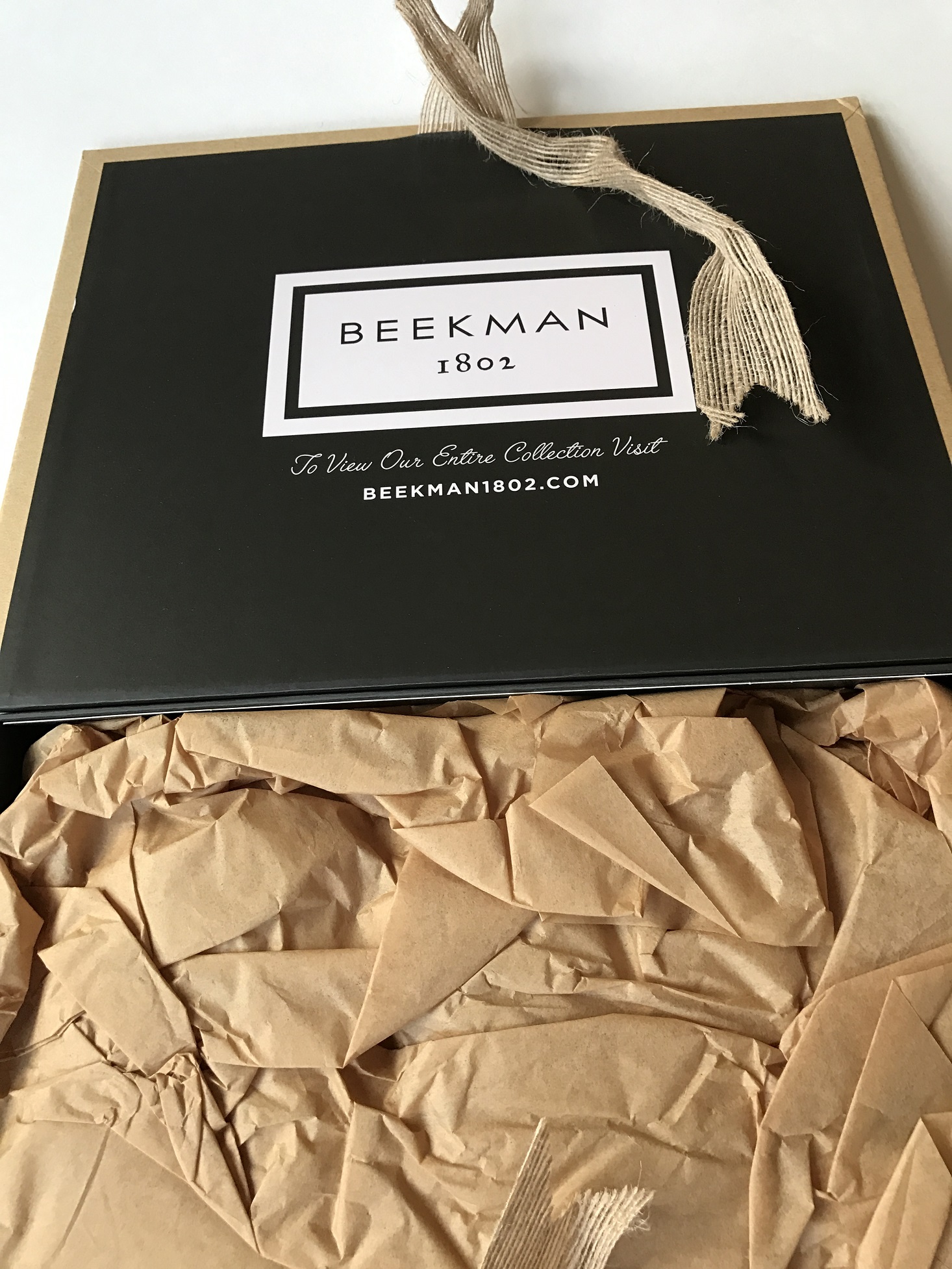 Beekman-Beauty-January-2017-Box-Open