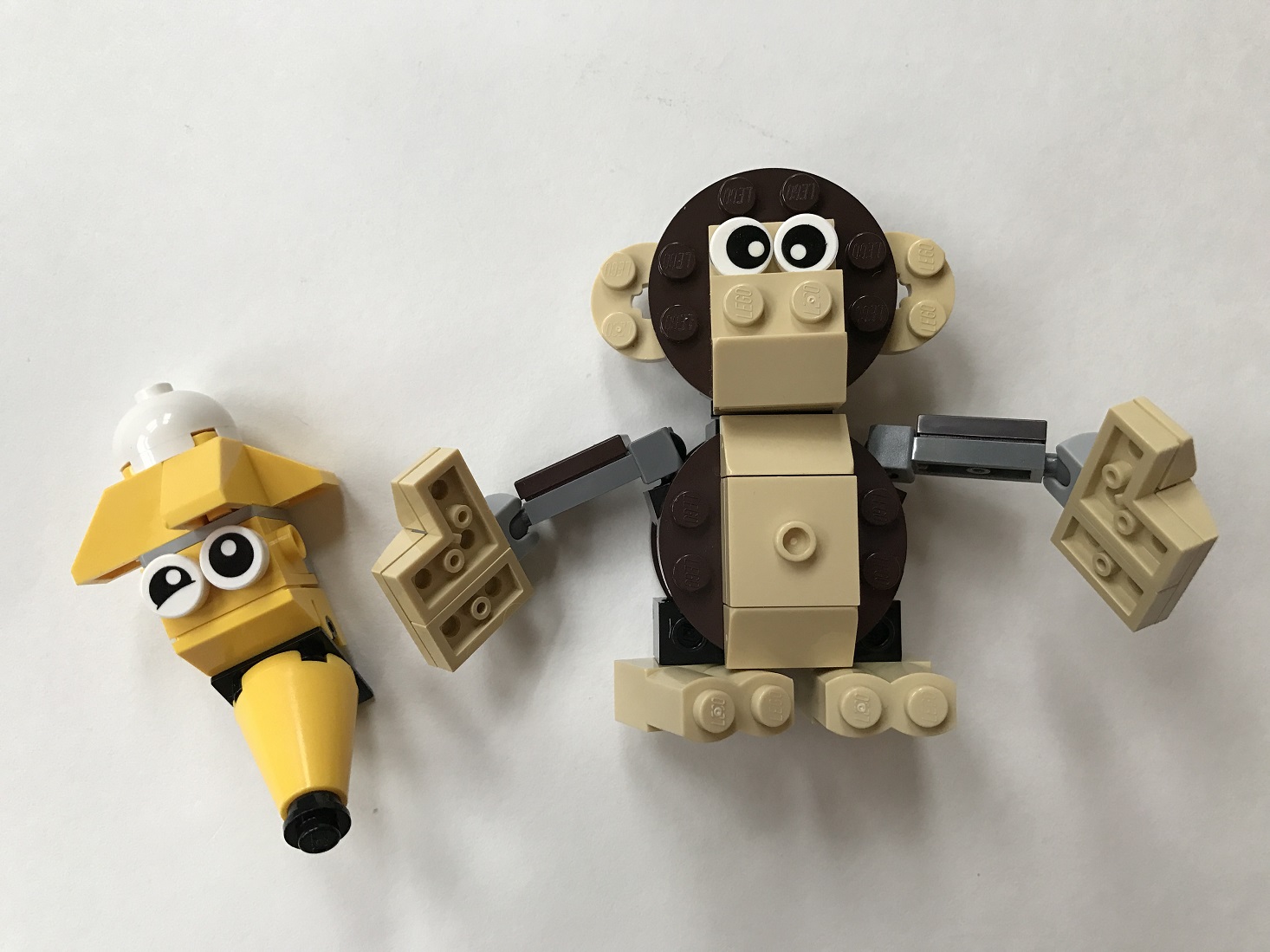 Brick-Loot-January-2017-Monkey3