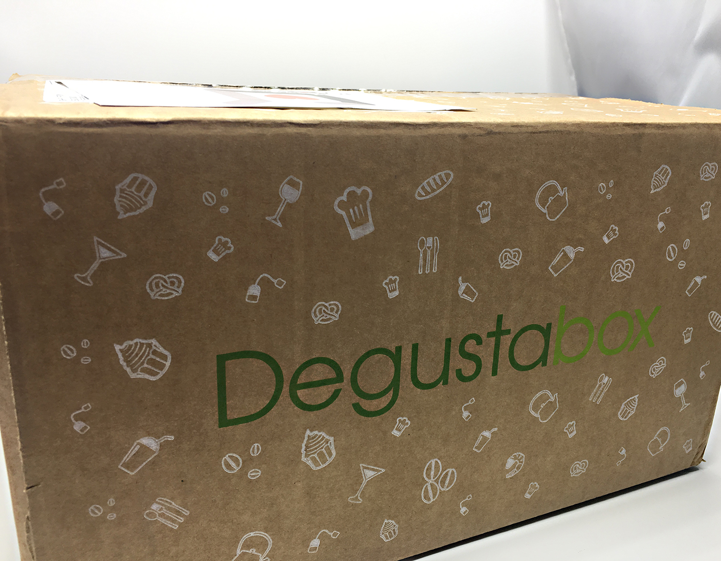 Degusta-Box-January-2017-Box