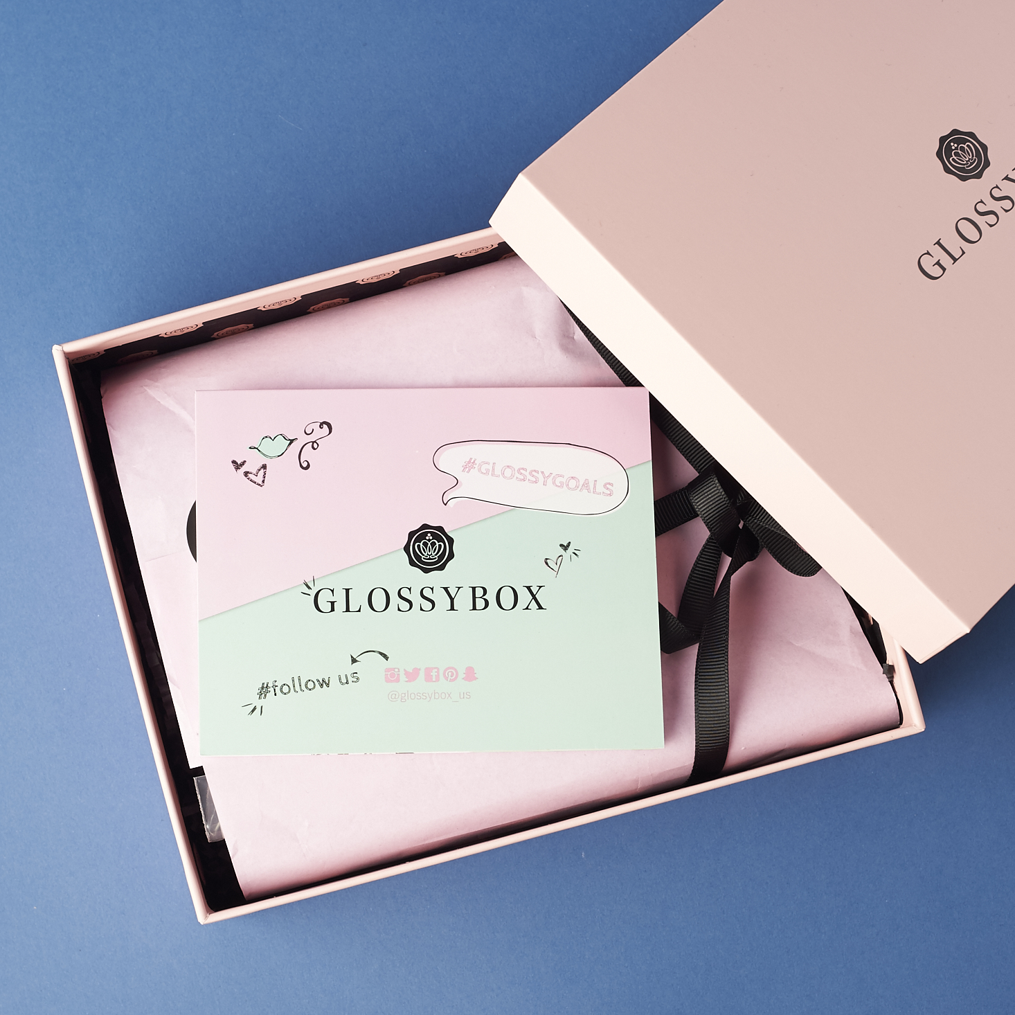 glossy-box-january-2017-0003