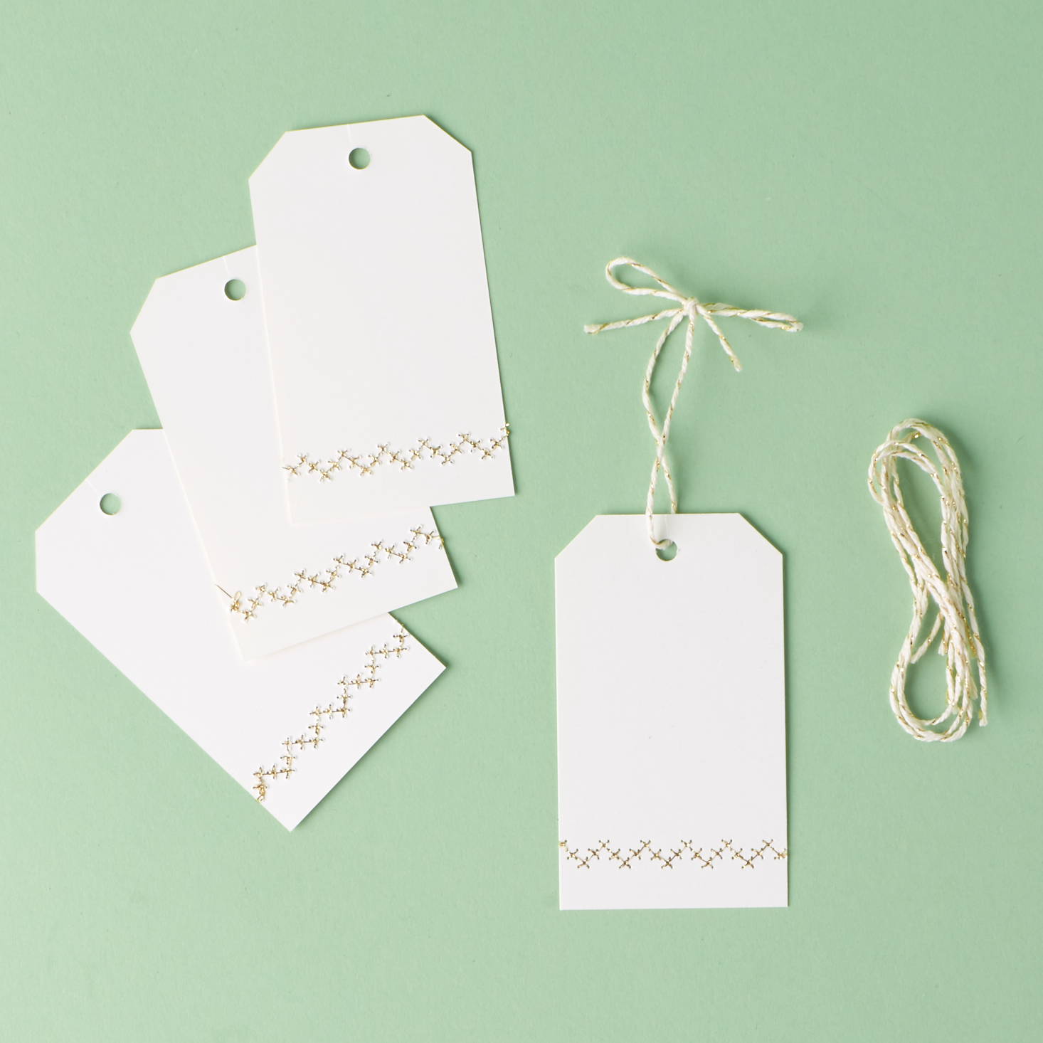 Read our review of the Winter 2016 Parcel Post box by Idea Chic!