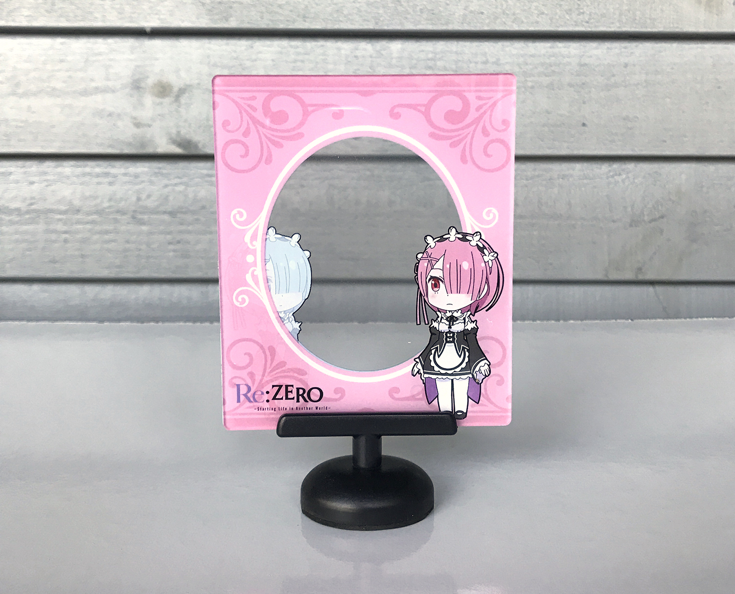 Loot-Anime-January-2017-Picture-Frame-Pink