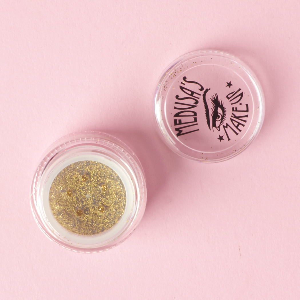 medusas-makeup-beauty-box-december-2016-0016