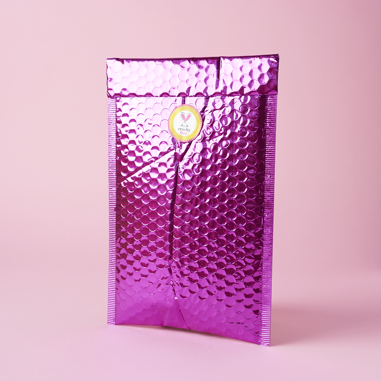 Medusas-makeup-vegan-beauty-box-january-2017-0001