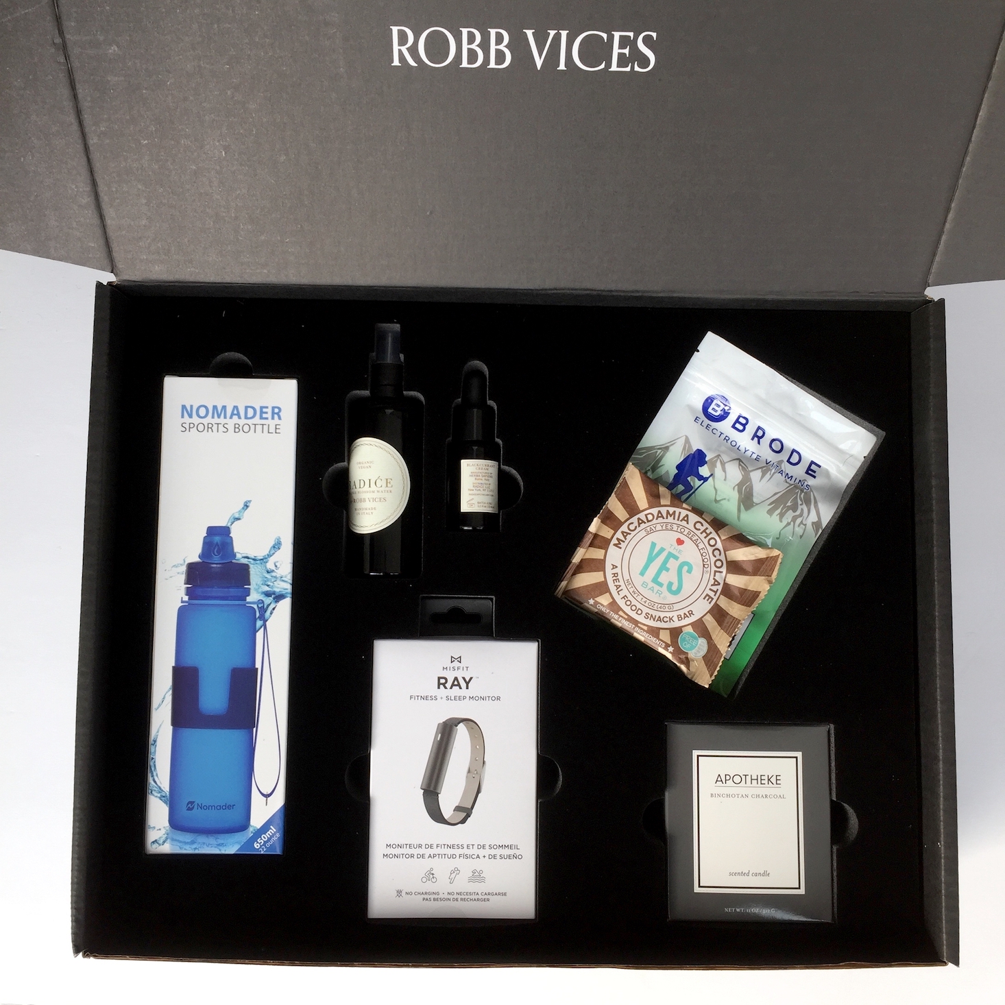 Robb-vices-january-2017-box-inside