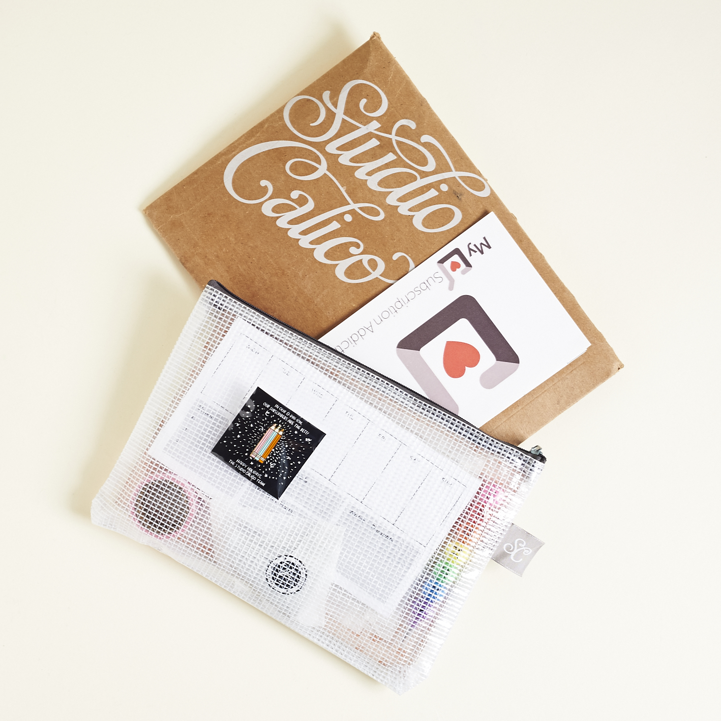 Read our review of the December 2016 Studio Calico box!