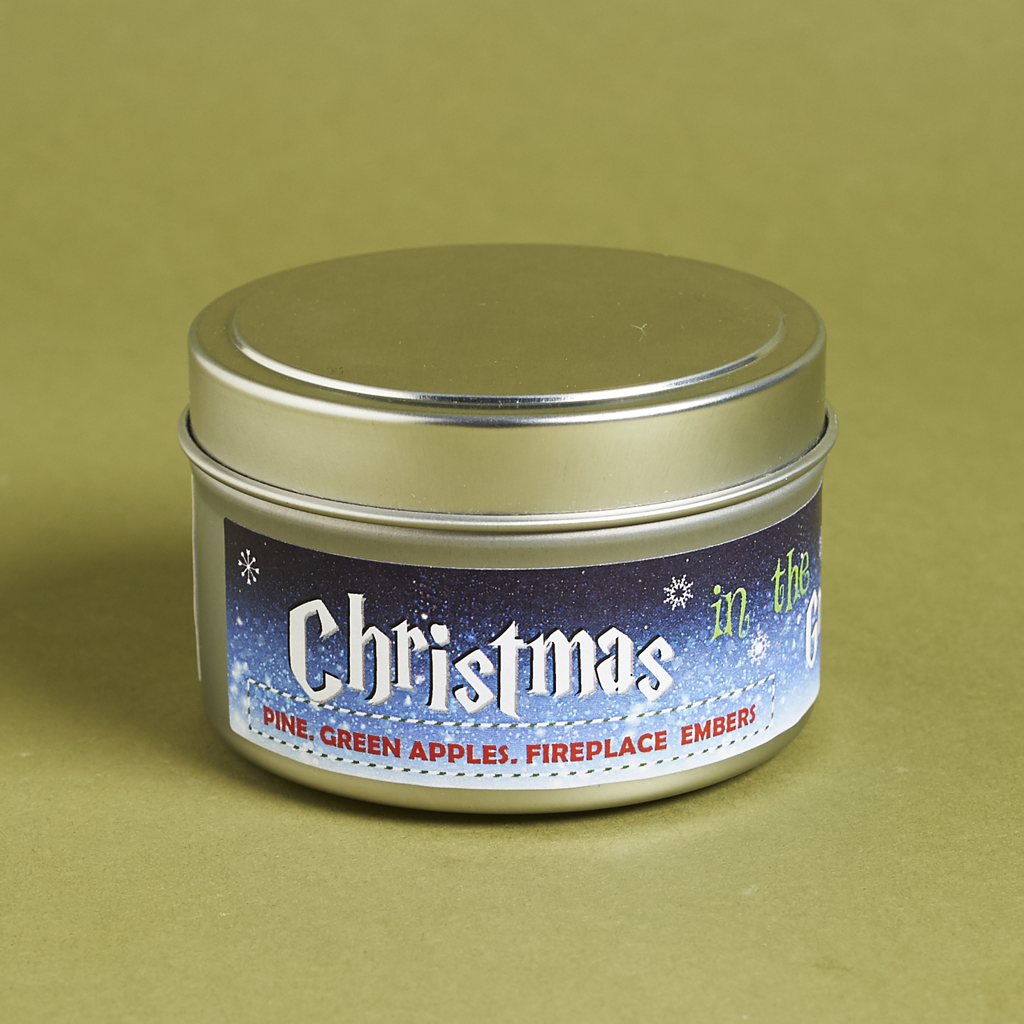 Read our review of the December 2016 Bookish Box!