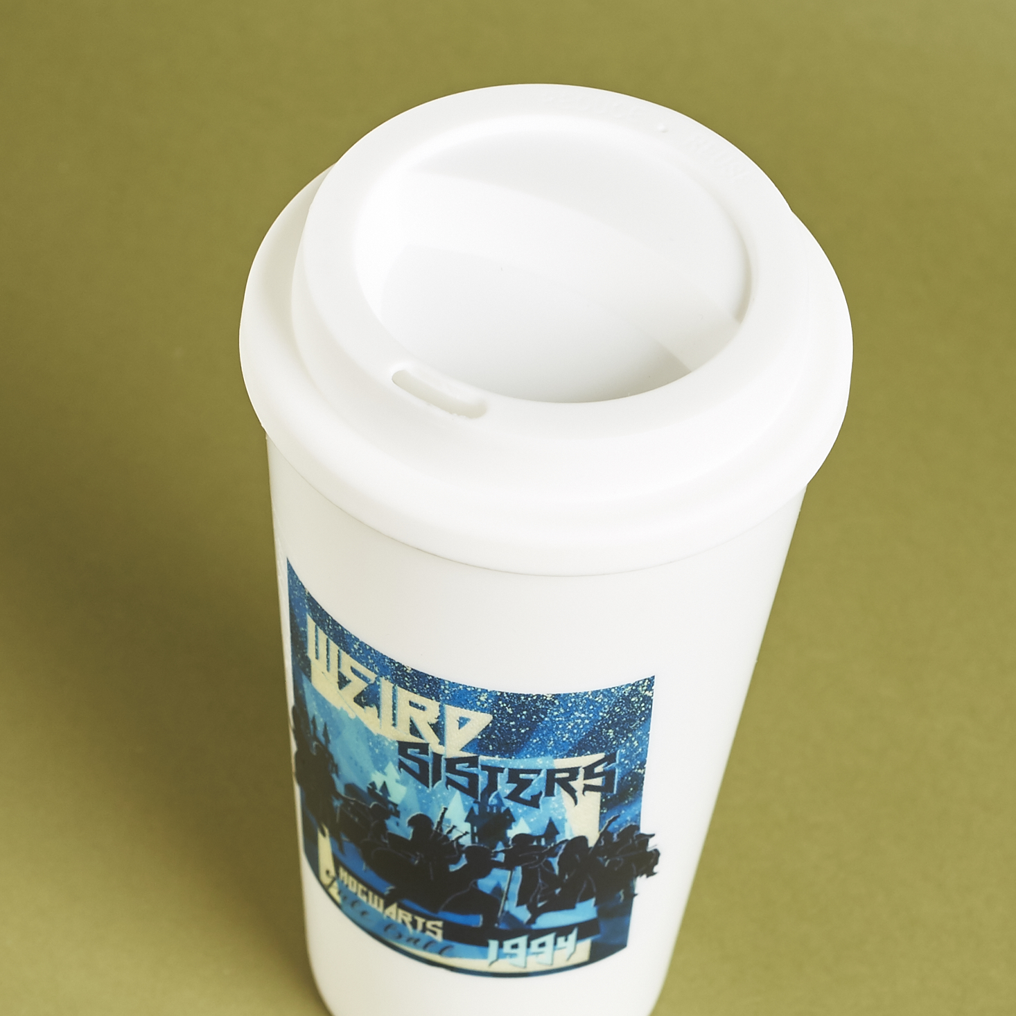 Read our review of the December 2016 Bookish Box!