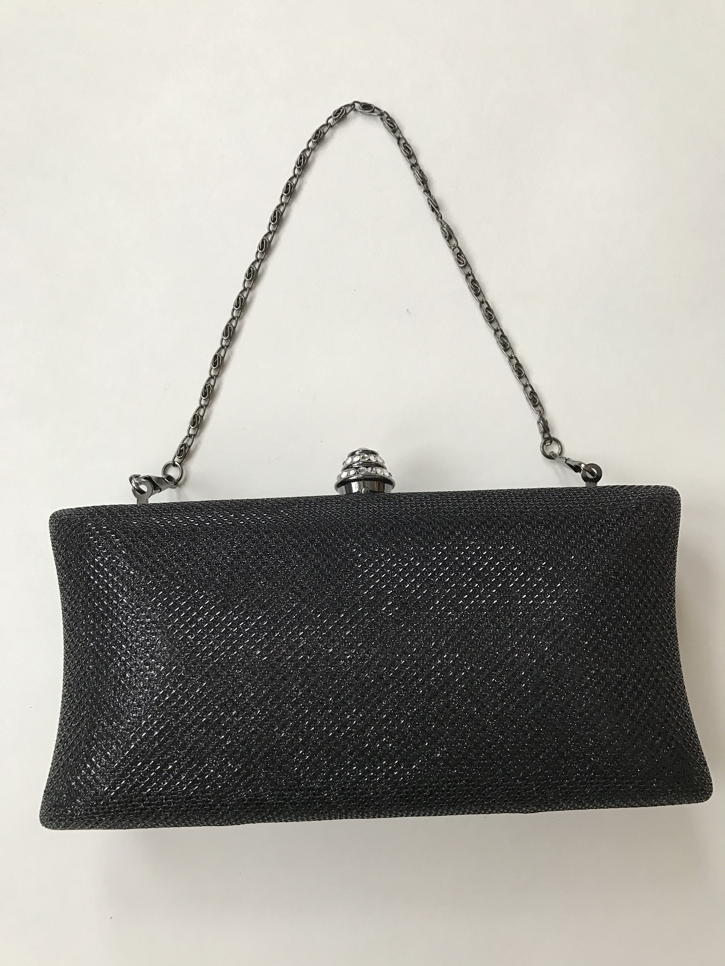 trendy-box-december-2016-clutch2