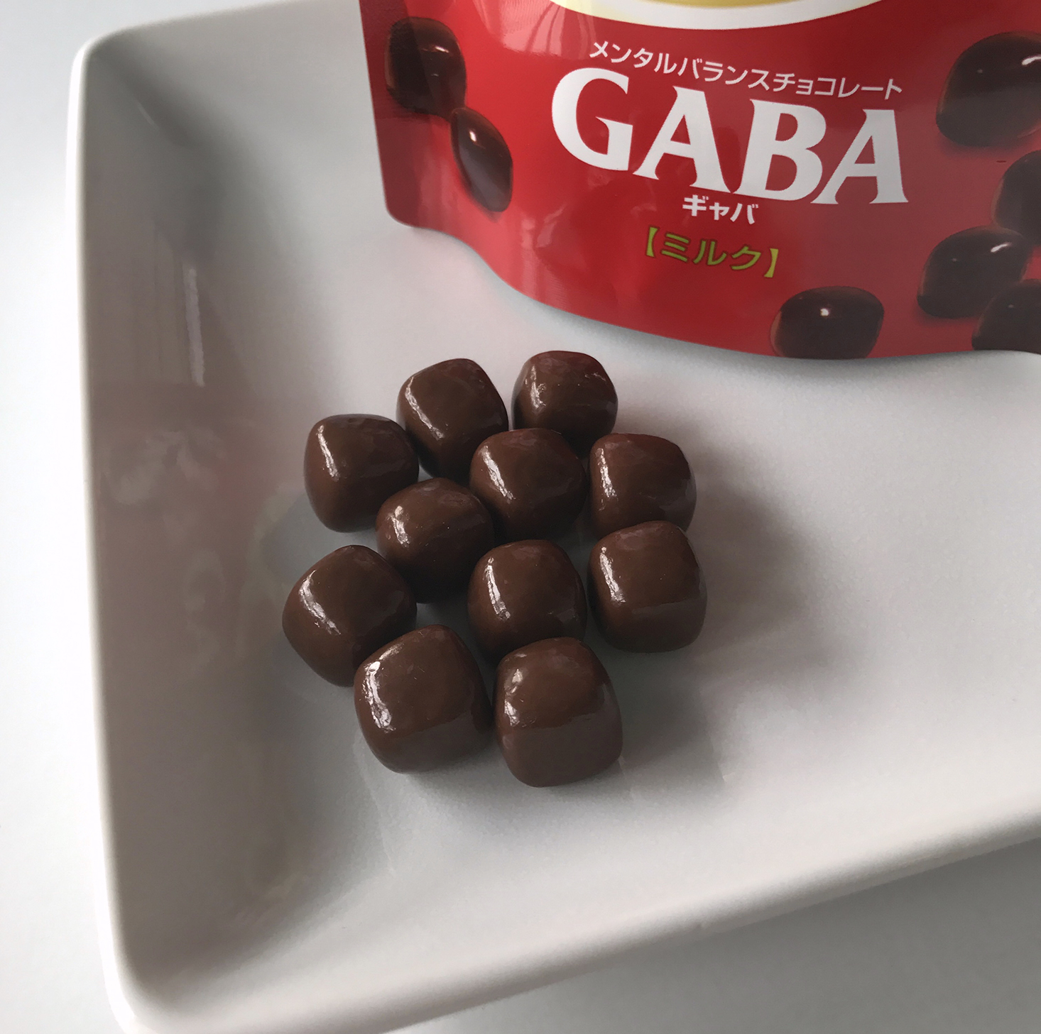 WOWBOX-Fun-and-Tasty-December-2016-Gaba-Chocolate-Closeup