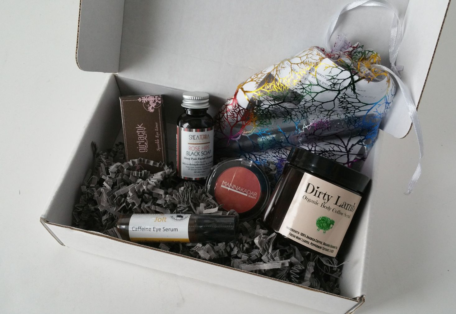 benevolent-beauty-box-december-2016-review