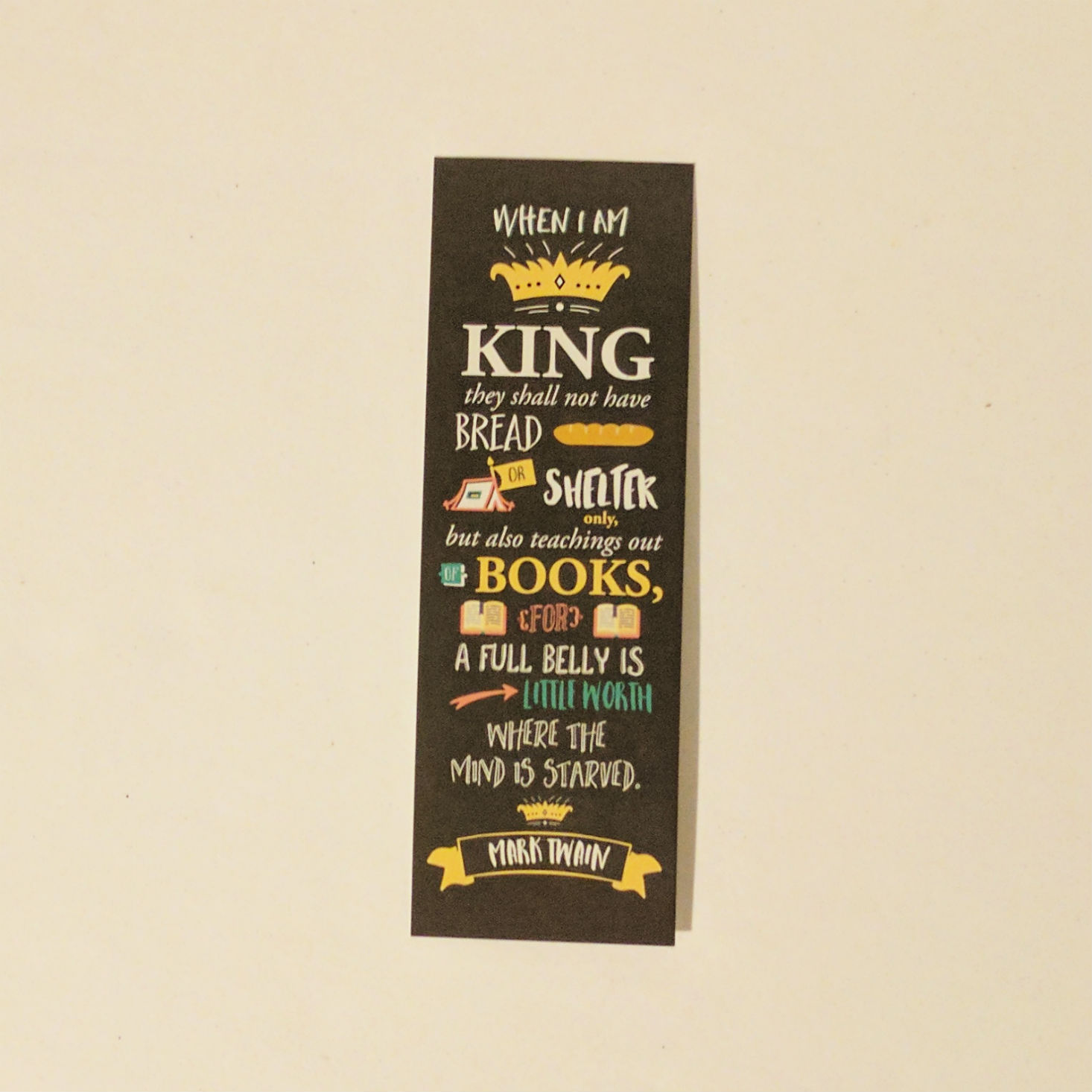 Read our review of the December 2016 Bookly Box!