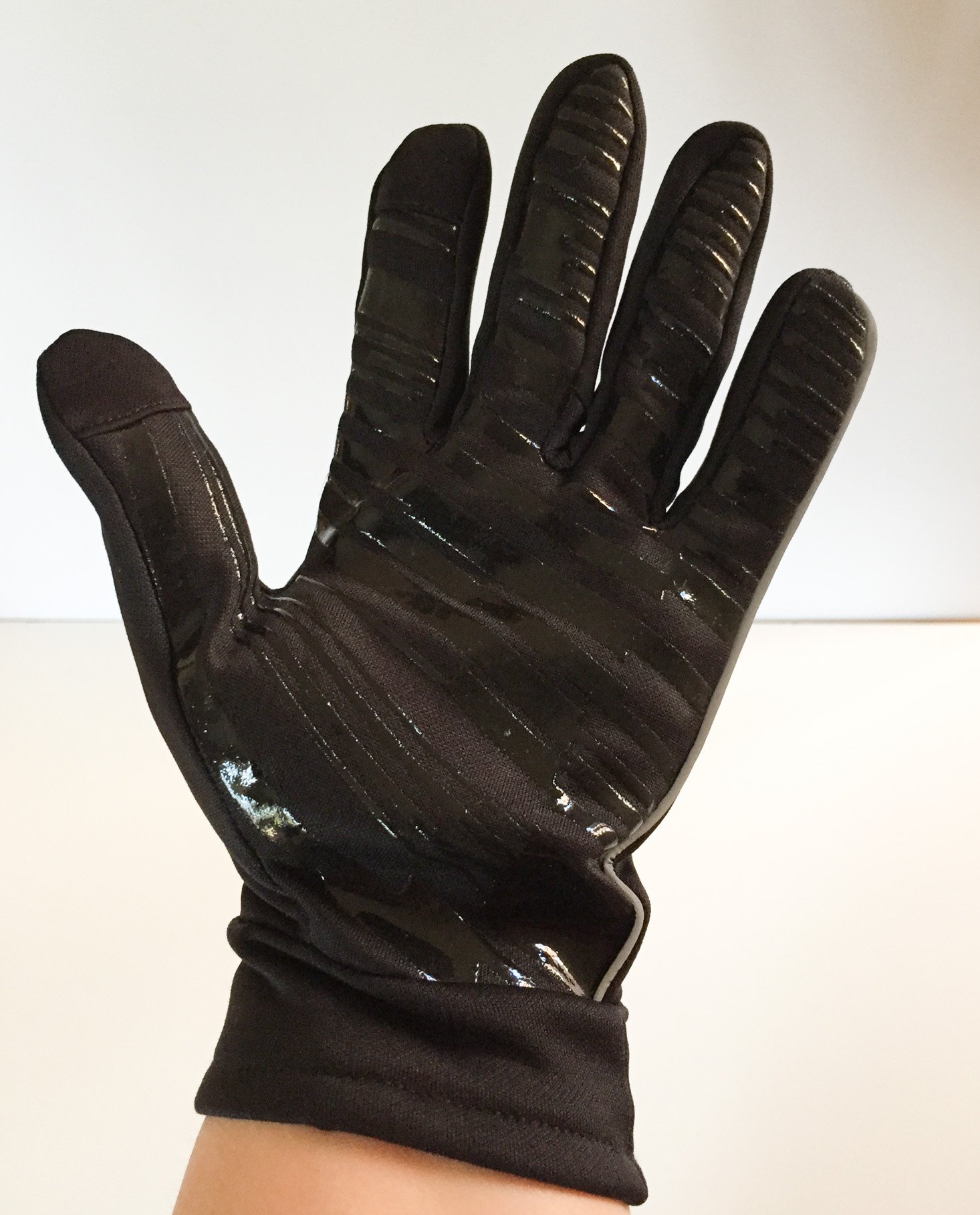 cairn-january-2017-gloves-2