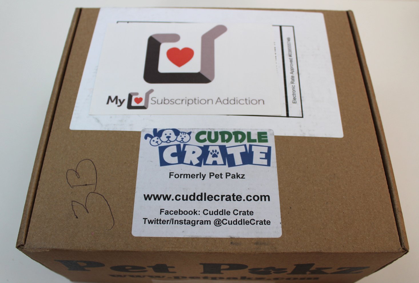 cuddle-crate-december-2016-box