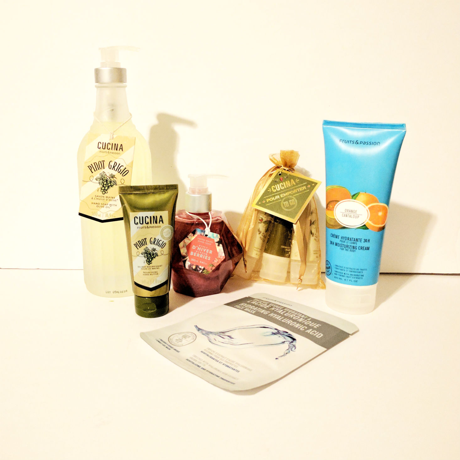 Read our review of the December 2016 Fruits&Passion Live Box!