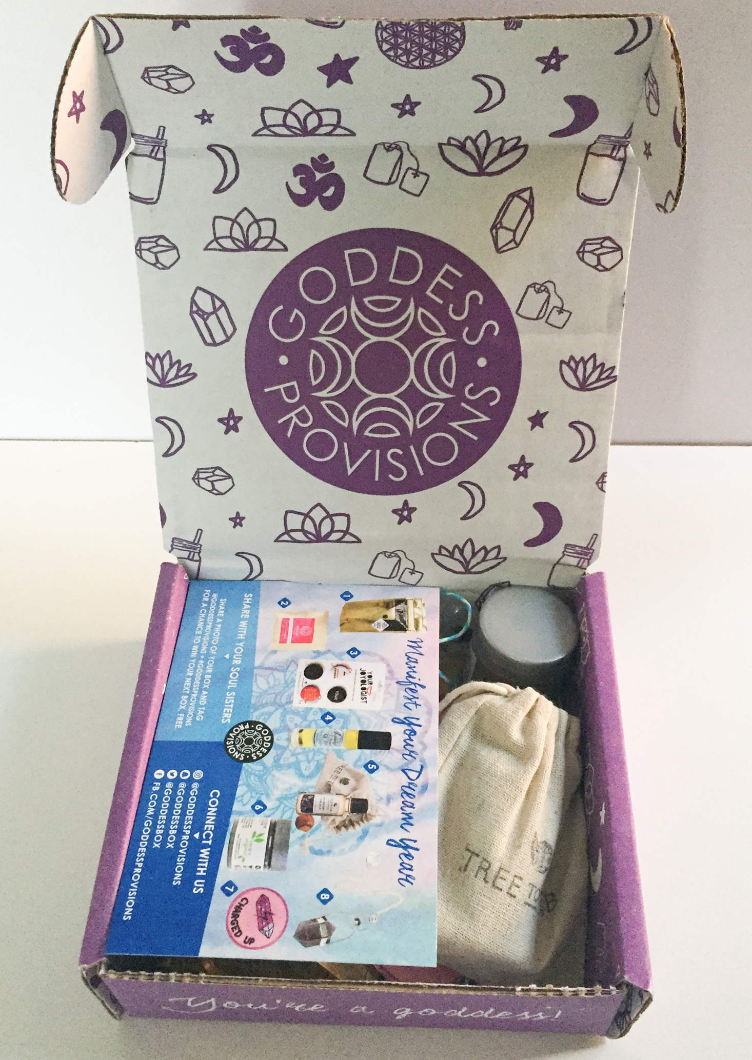 goddess-provisions-january-2017-box-inside