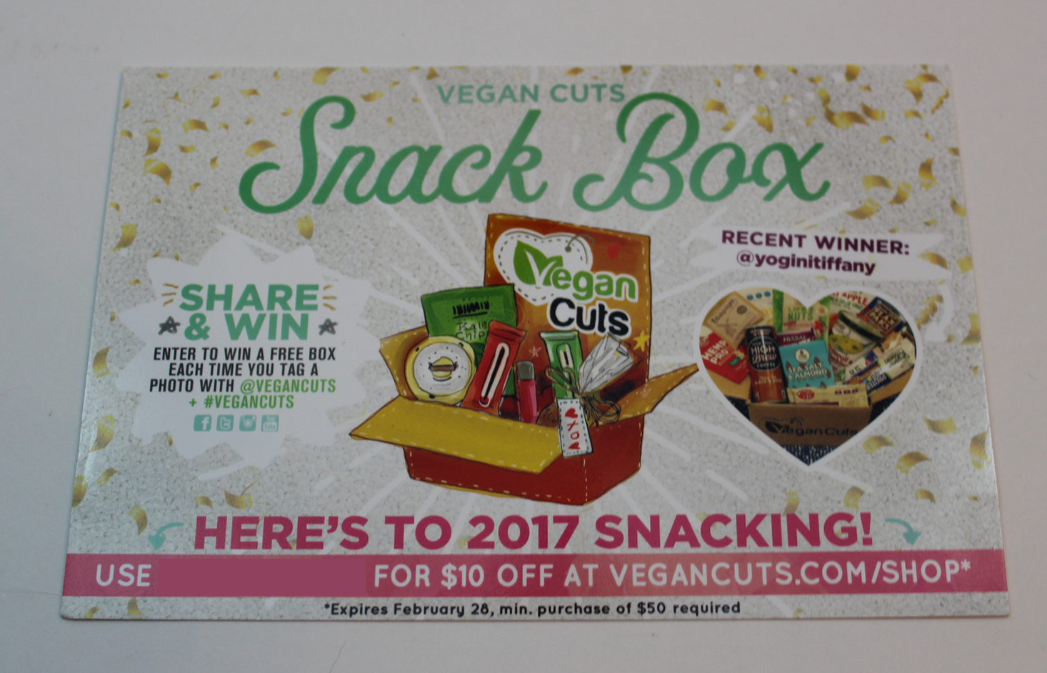 vegan-cuts-snack-january-2017-booklet-front