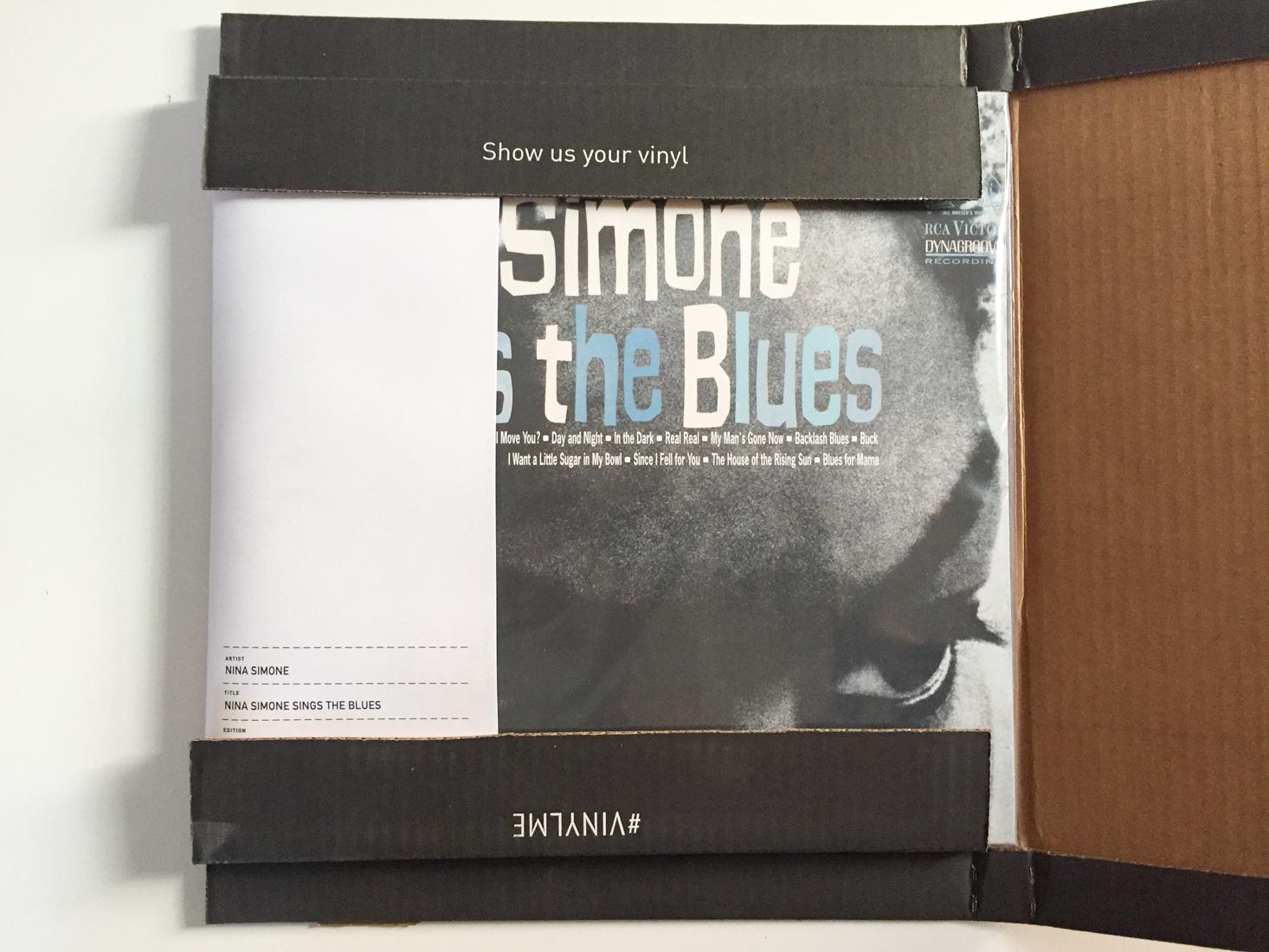 vinyl-me-please-december-2016-box-inside