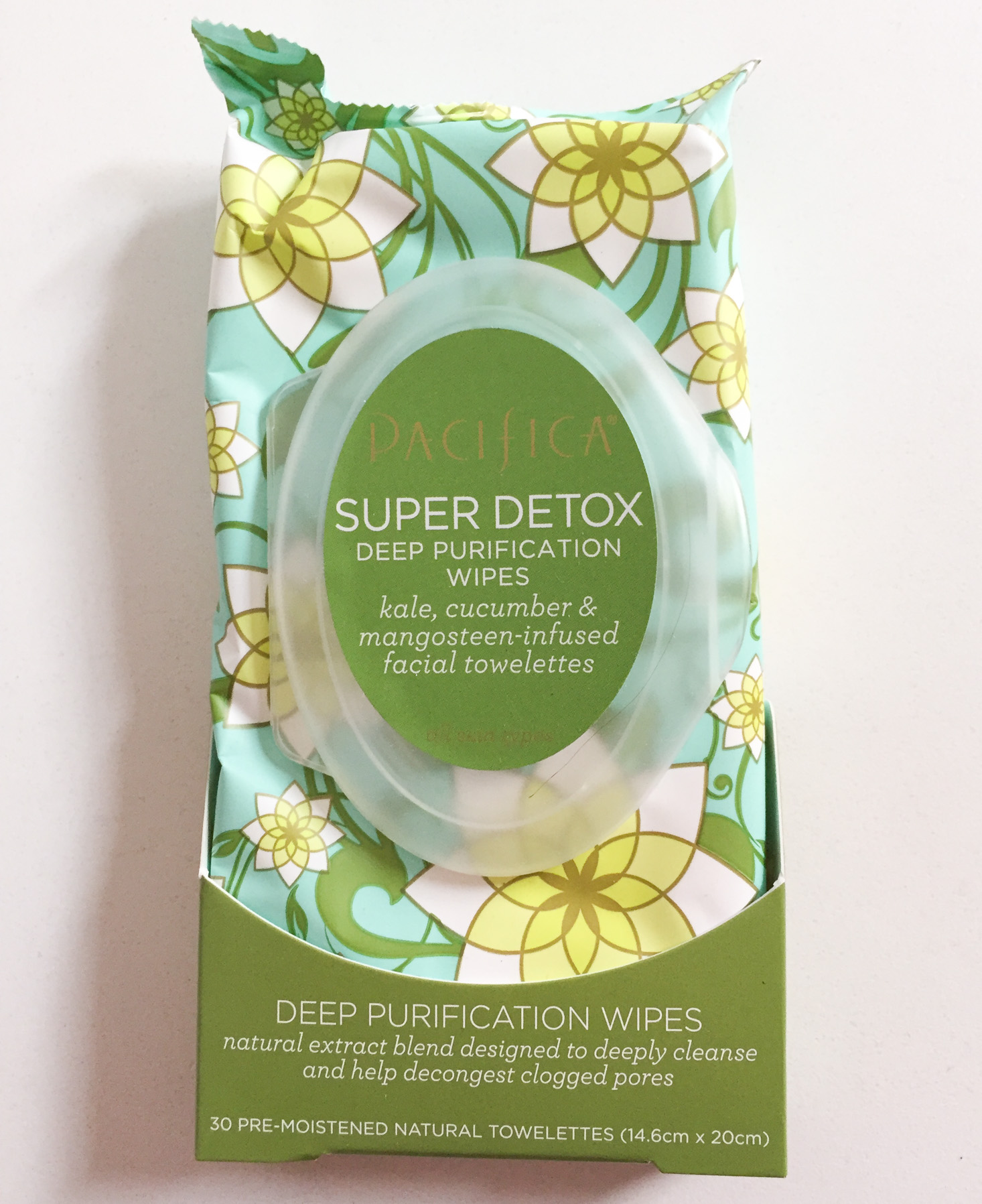 yogi-surprise-january-2017-wipes