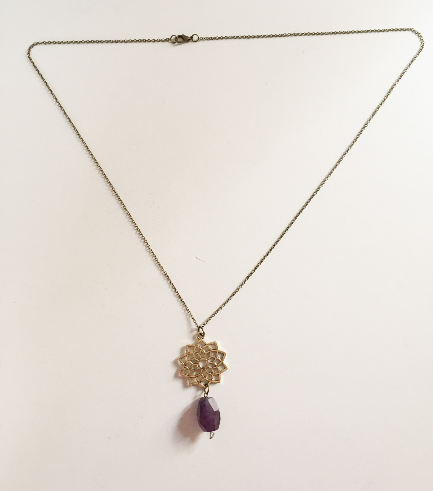 yogi-surprise-jewelry-january-2017-necklace