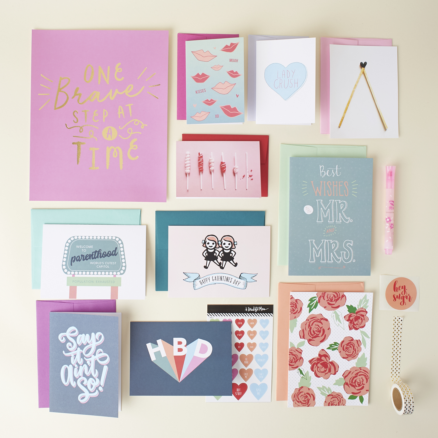 Check out our review of the January 2017 Happy Mail subscription from A Beautiful Mess!