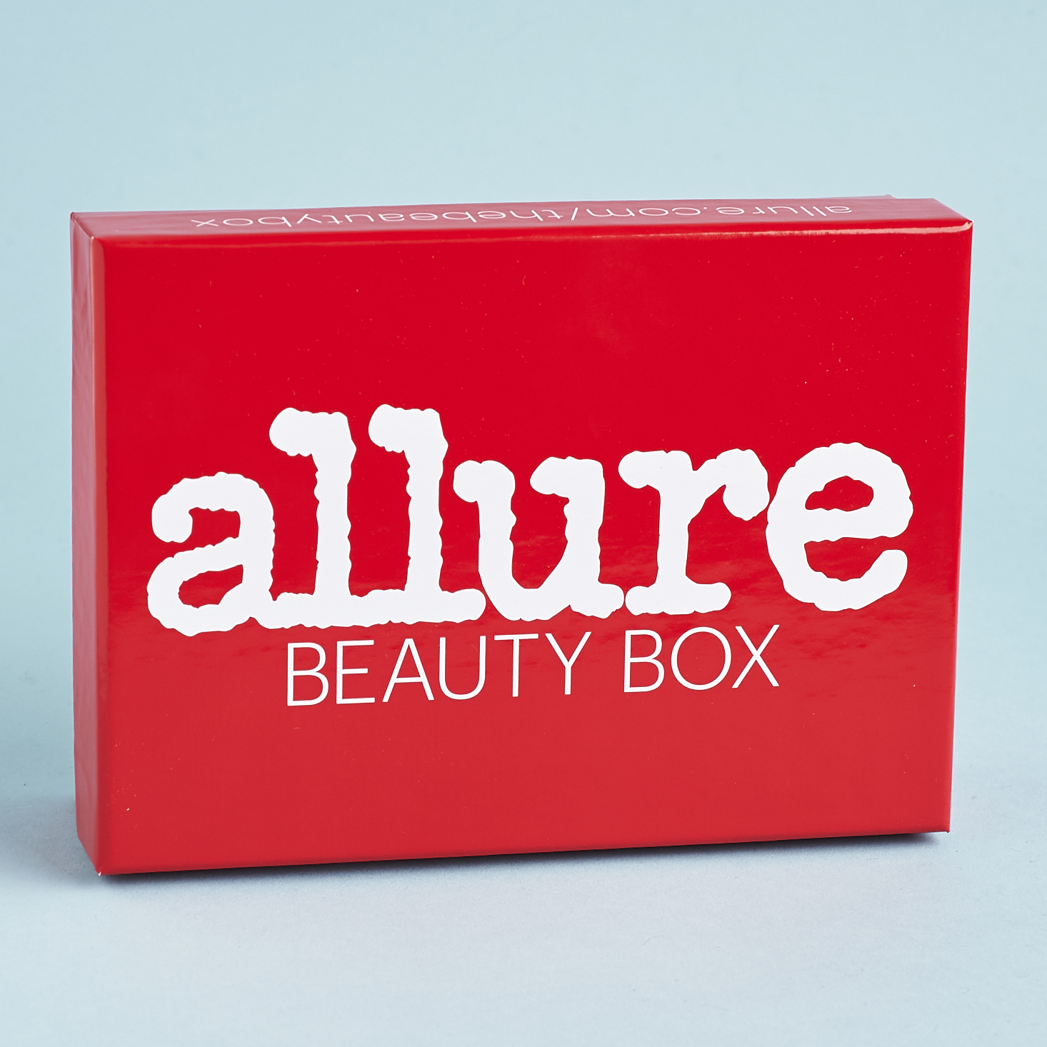 Allure-Beauty-Box-February-2017-0001