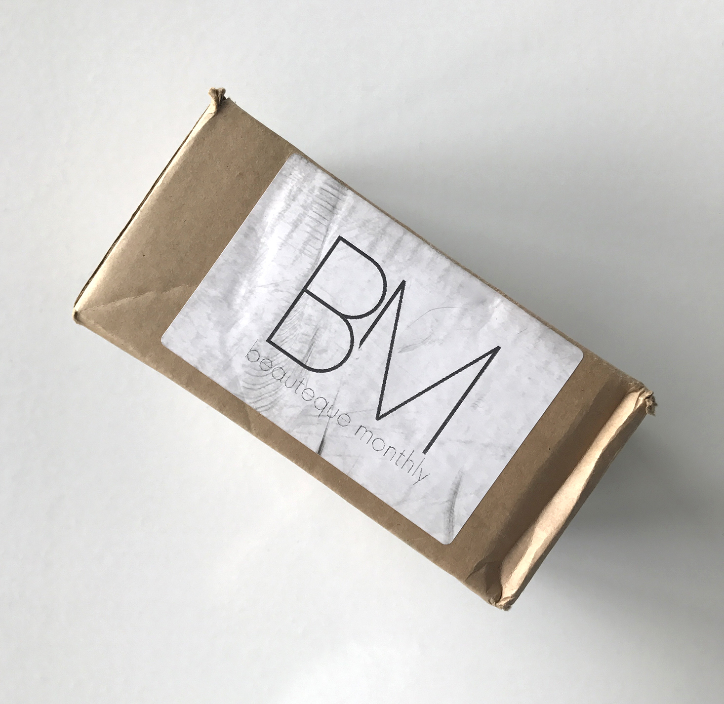 Beauteque-BB-Bag-January-2017-Box