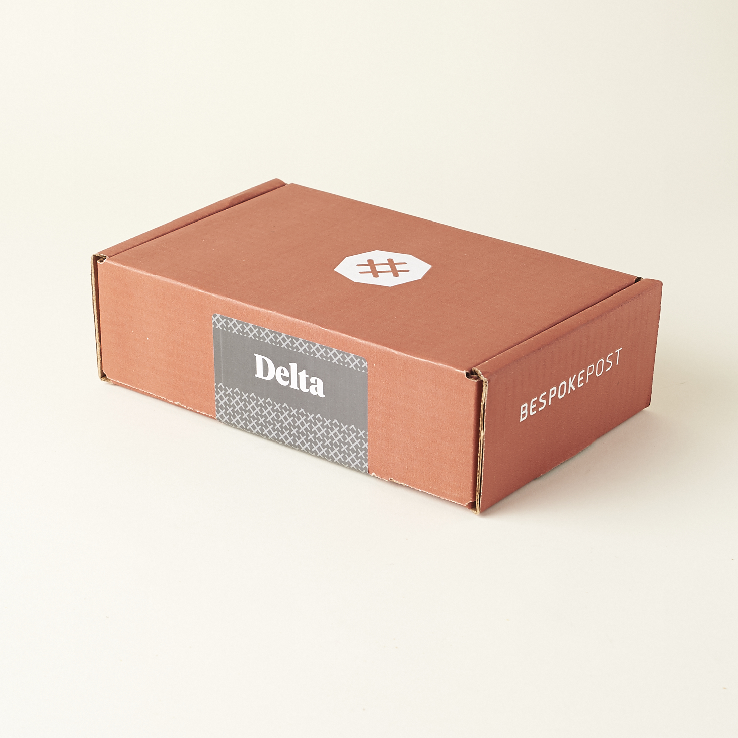 Bespoke-post-delta-february-2017-0001