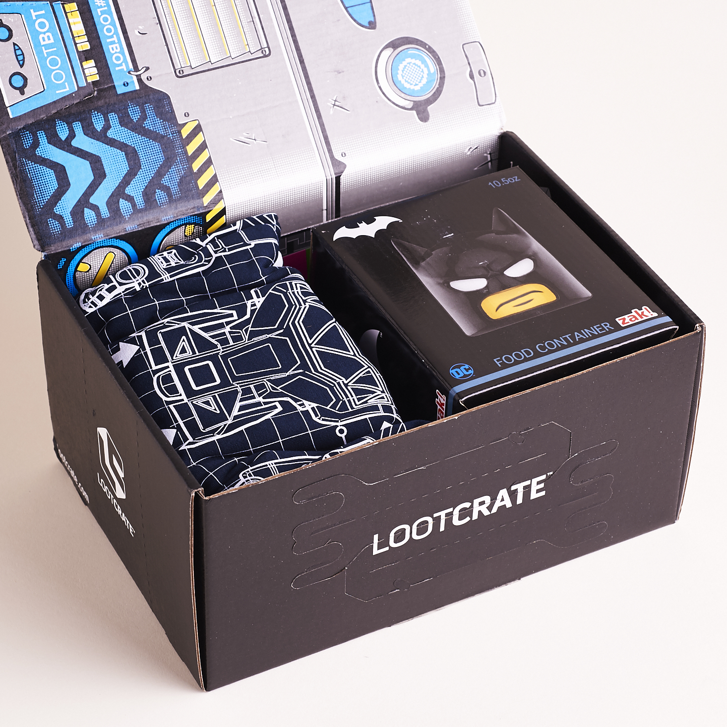 Lootcrate-February-2017-0002