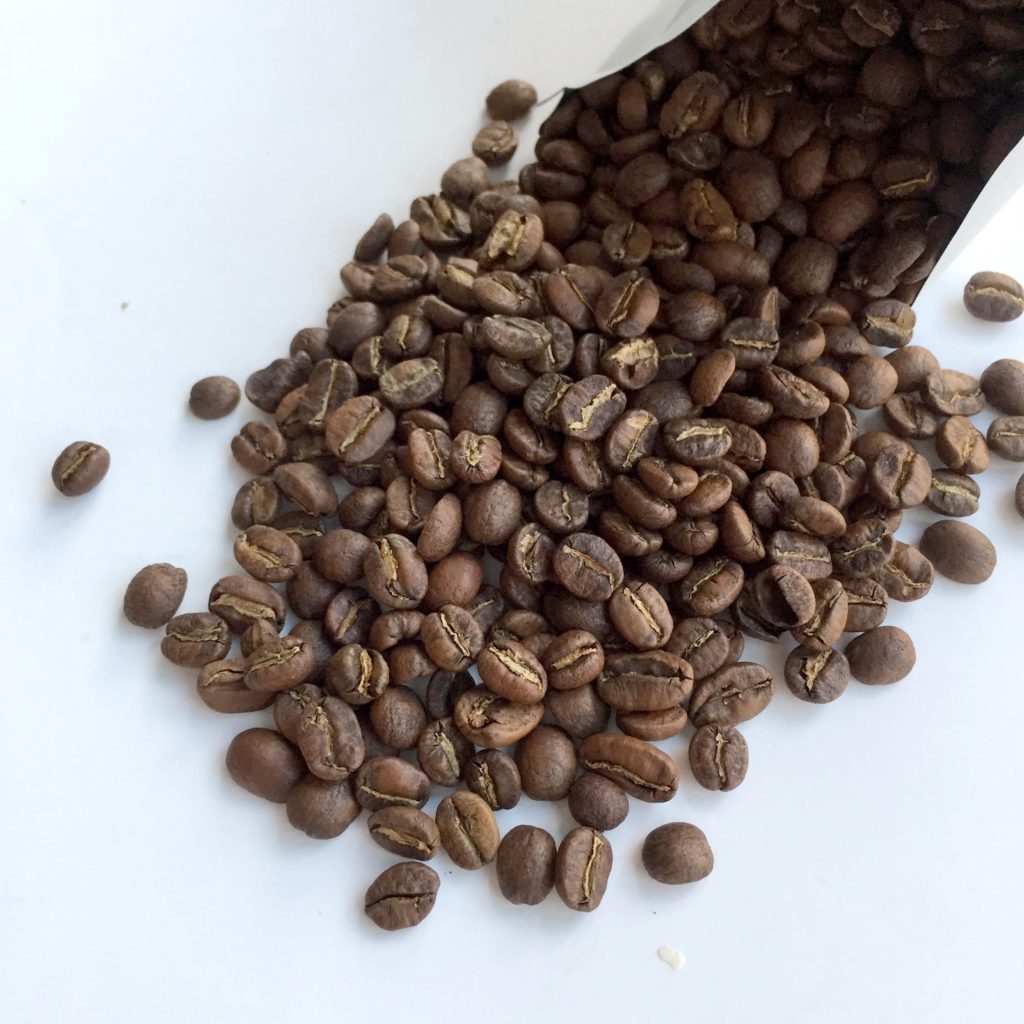 coffee beans coming out of mistobox